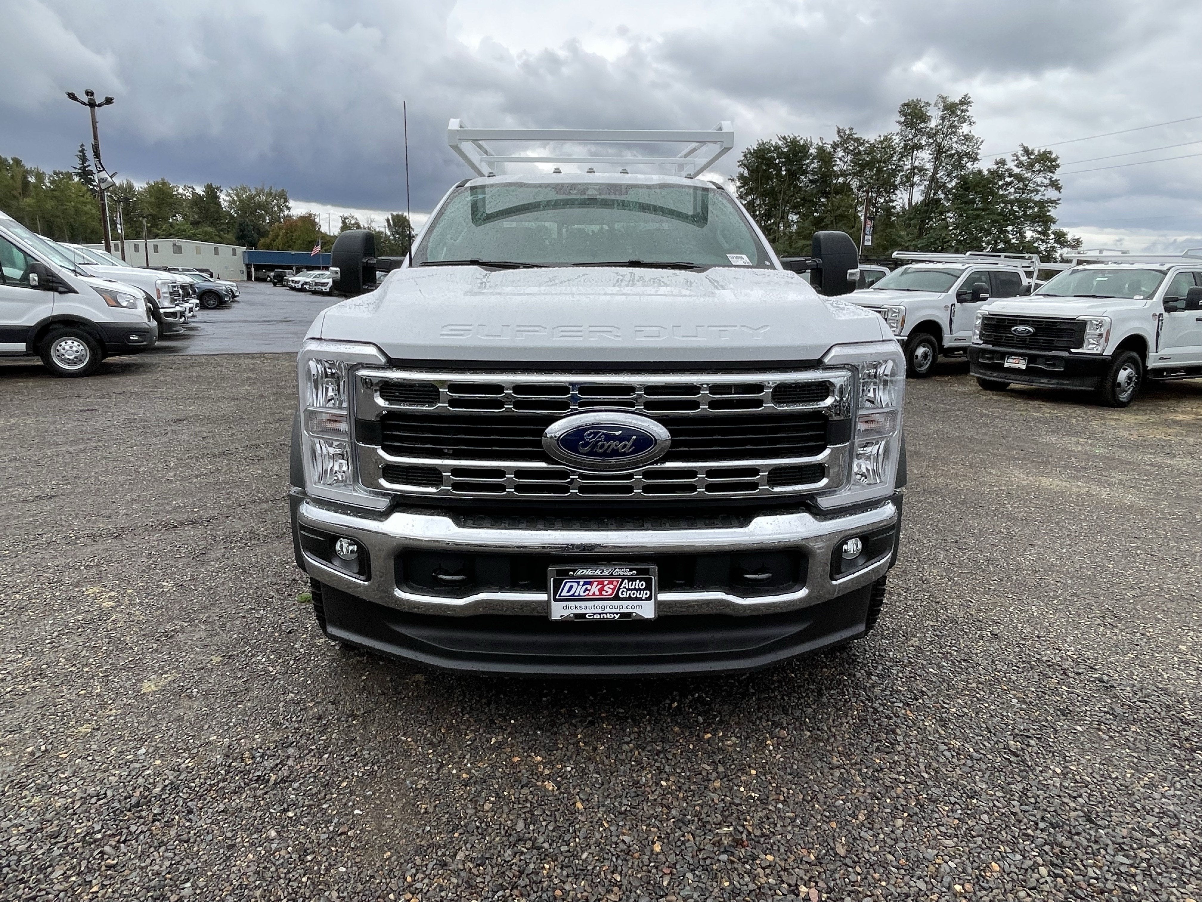 2026 Ford Super Duty F-450 DRW XL 4WD SuperCab 192 WB 84 CA