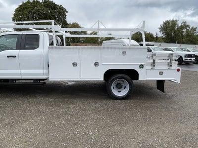 2026 Ford Super Duty F-450 DRW XL 4WD SuperCab 192 WB 84 CA