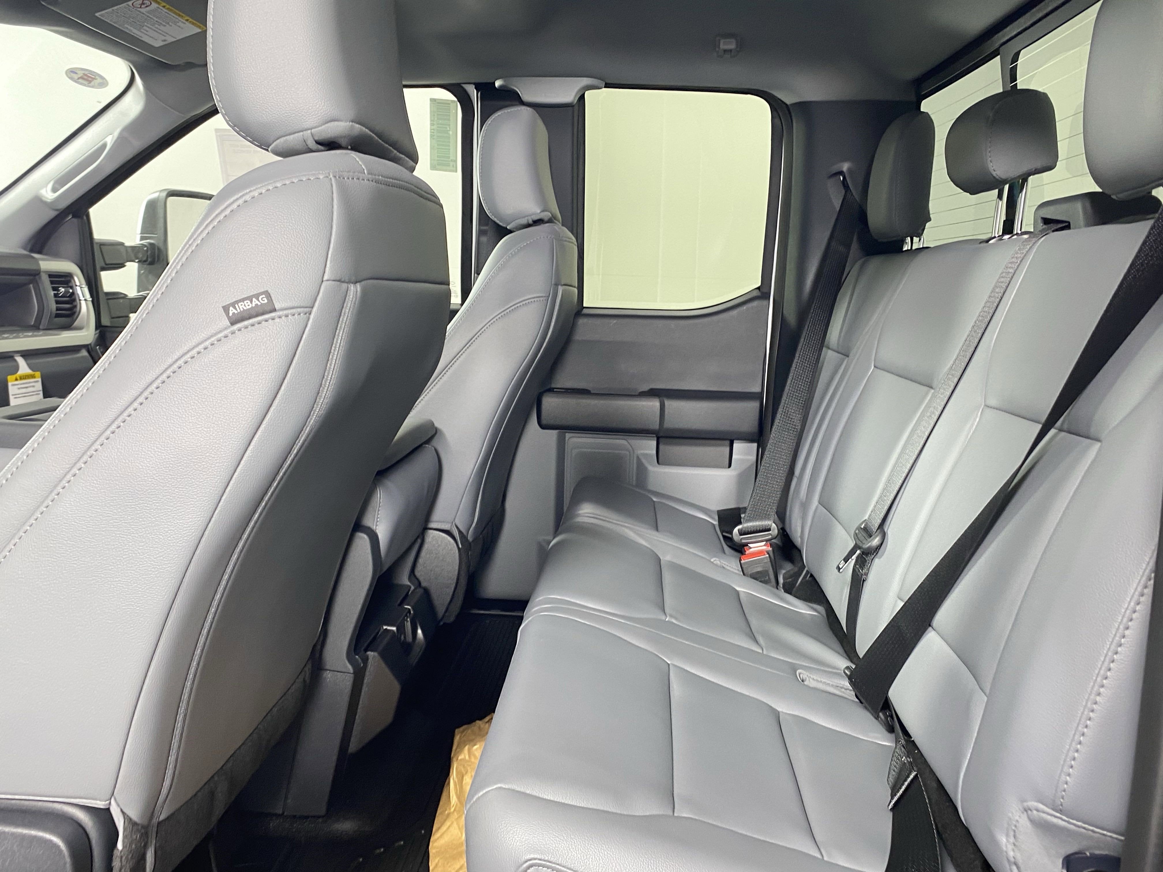 2025 Ford Super Duty F-550 DRW XL