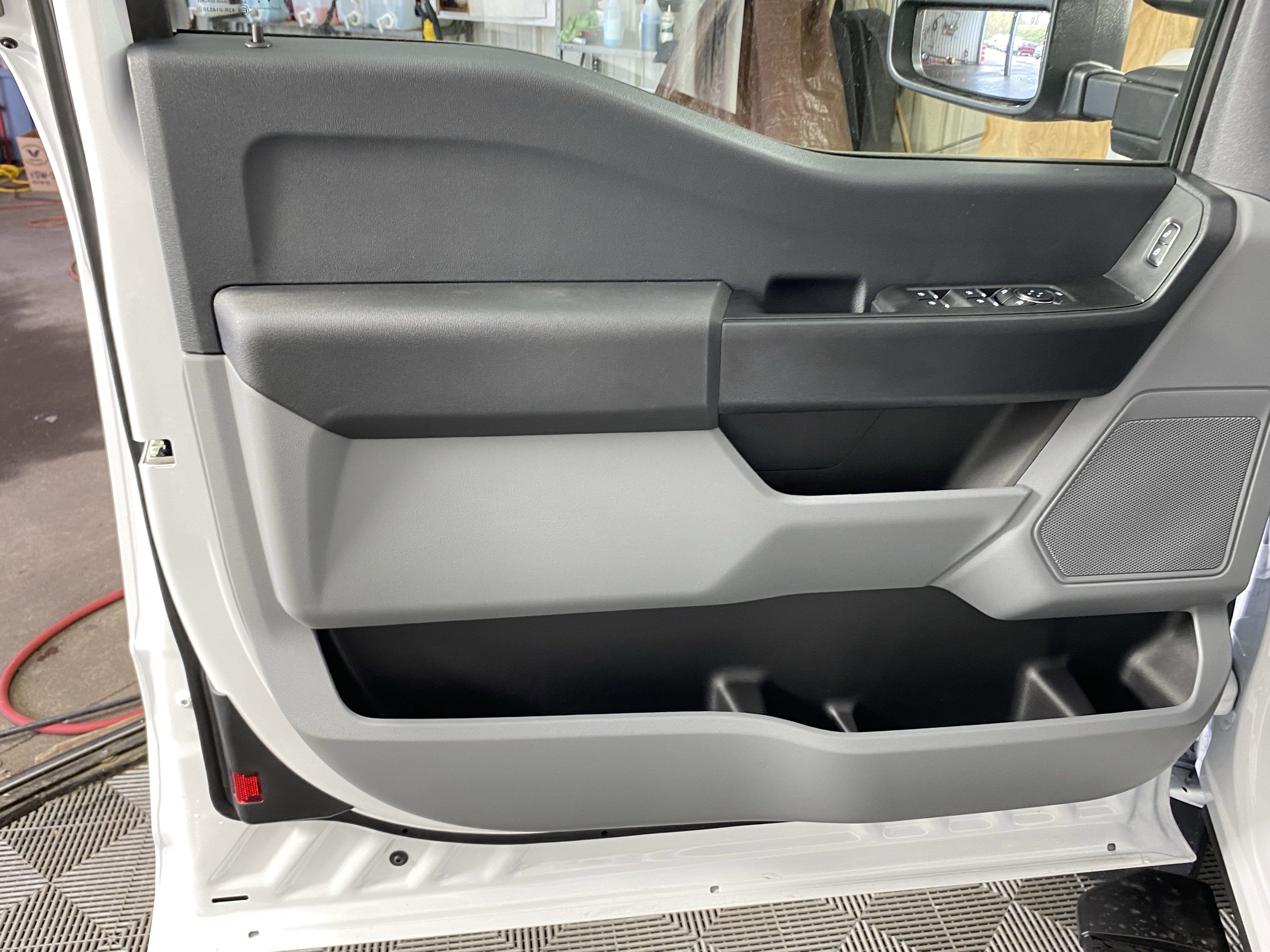 2025 Ford Super Duty F-550 DRW XL