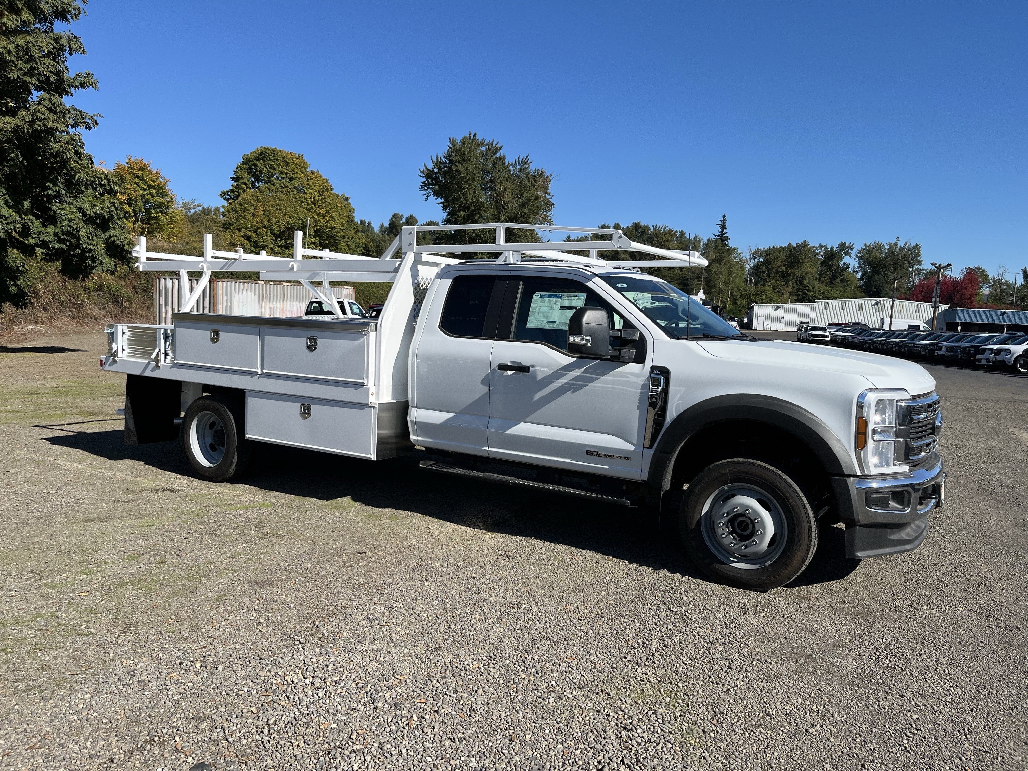 2025 Ford Super Duty F-550 DRW XL