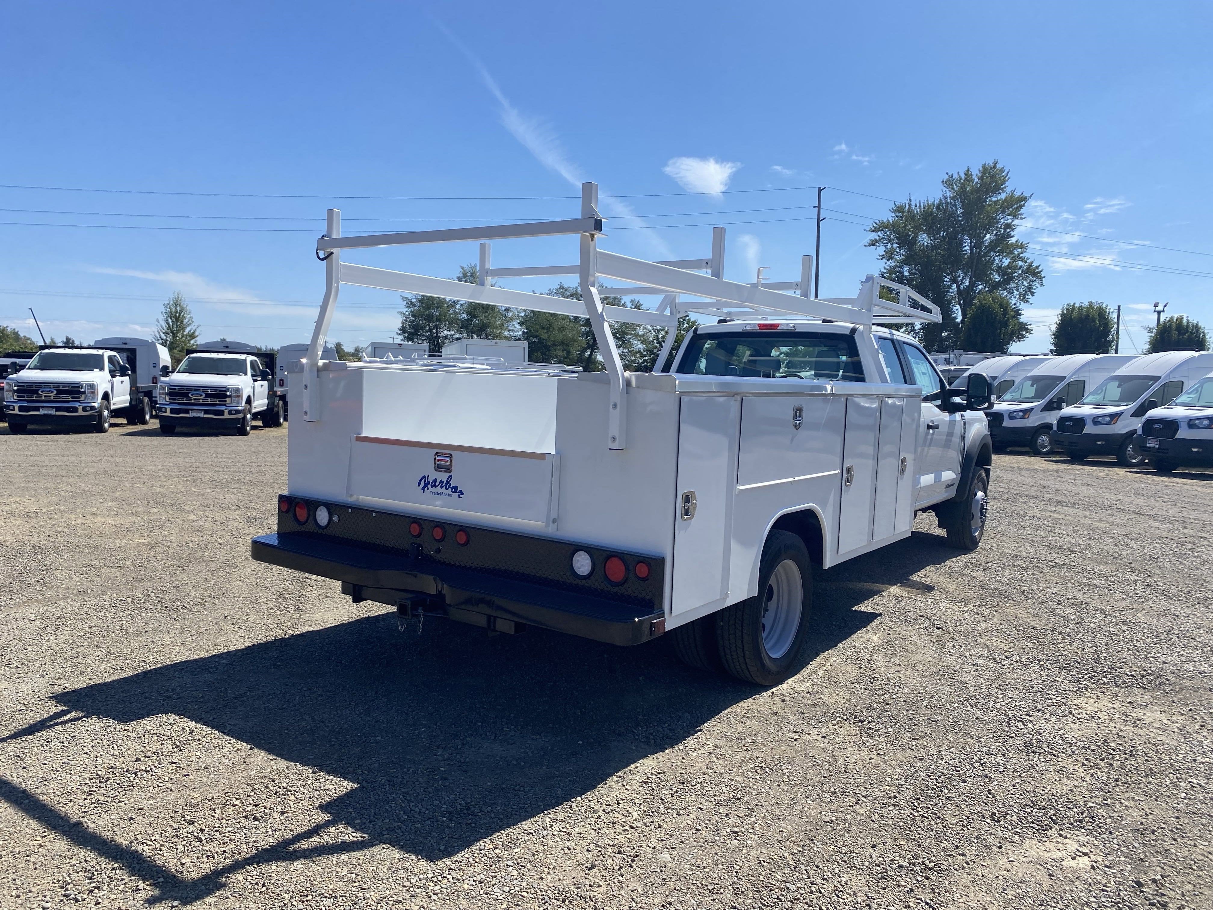 2025 Ford Super Duty F-550 DRW XL