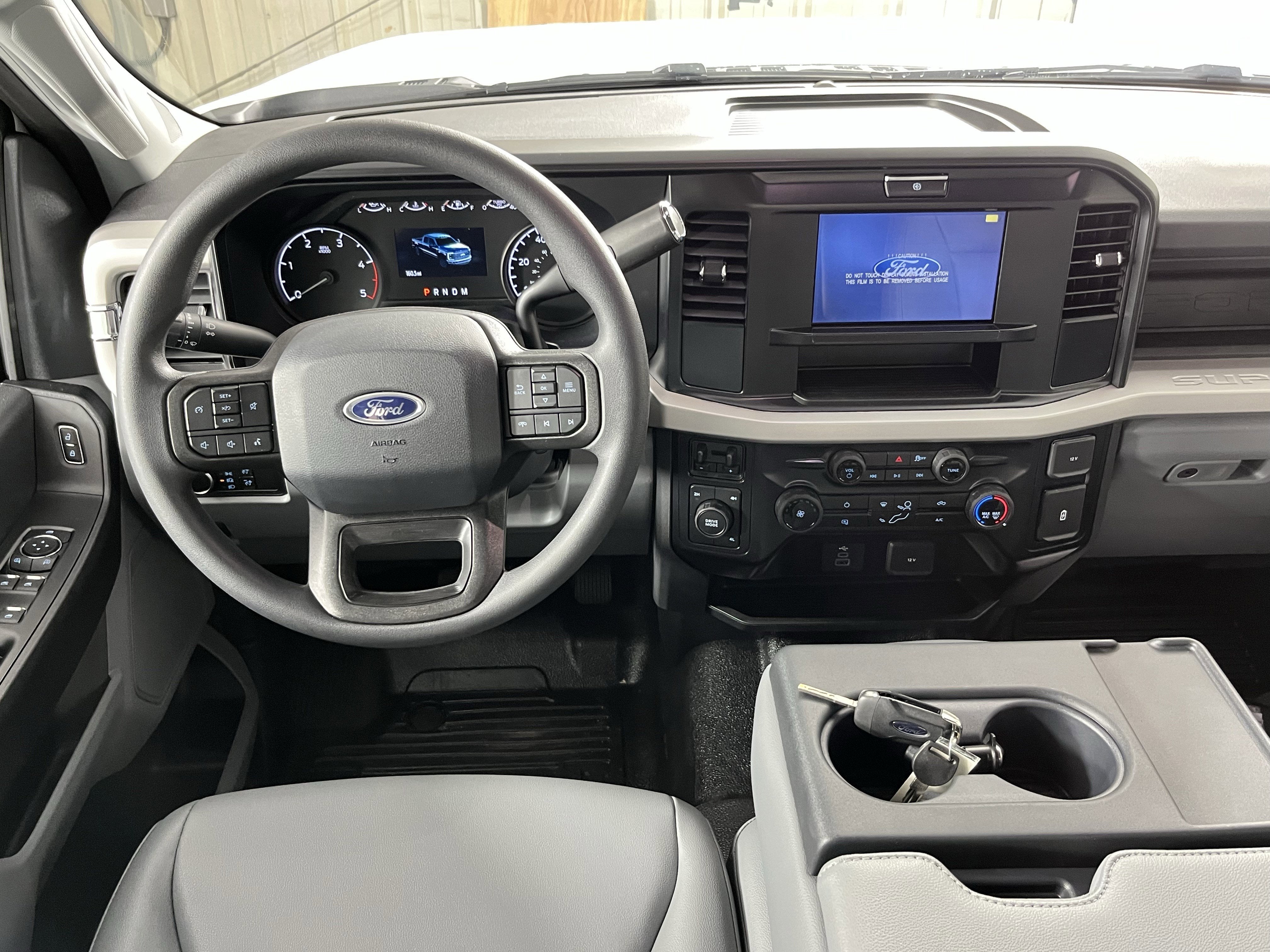 2026 Ford Super Duty F-250 SRW XL 4WD Crew Cab 6.75' Box