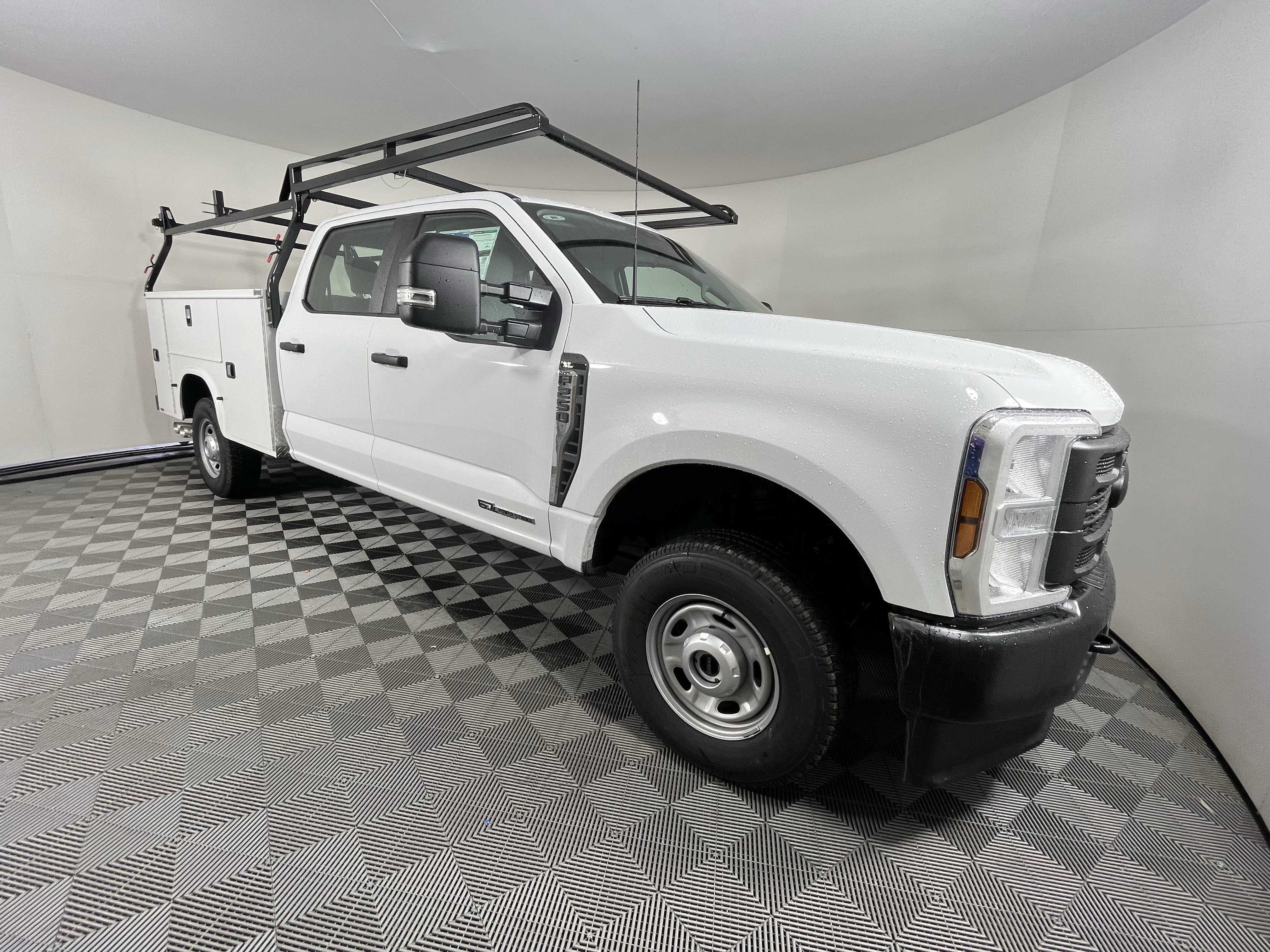 2026 Ford Super Duty F-250 SRW XL 4WD Crew Cab 6.75' Box
