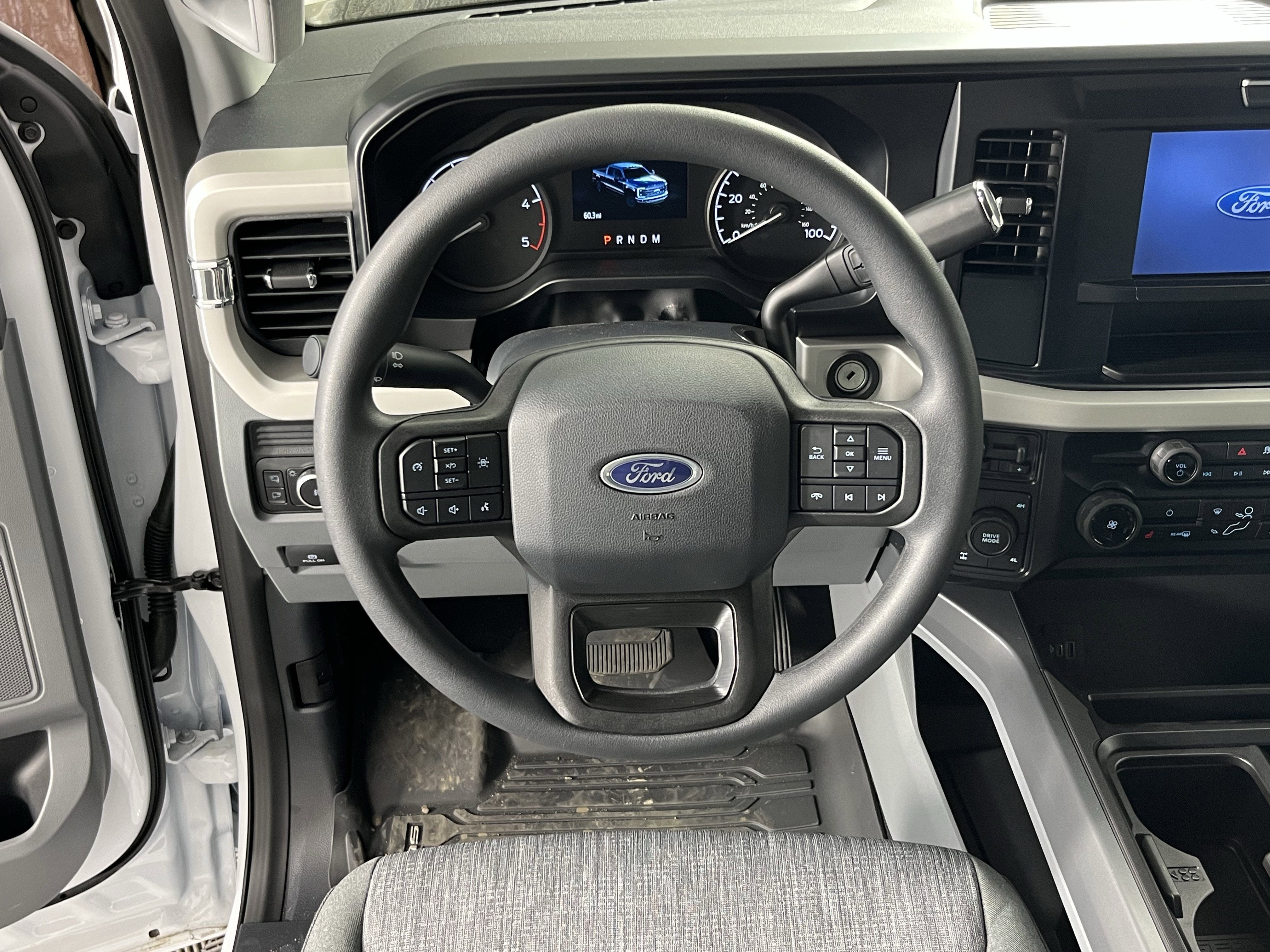 2026 Ford Super Duty F-350 SRW XLT 4WD Crew Cab 179 WB 60 CA