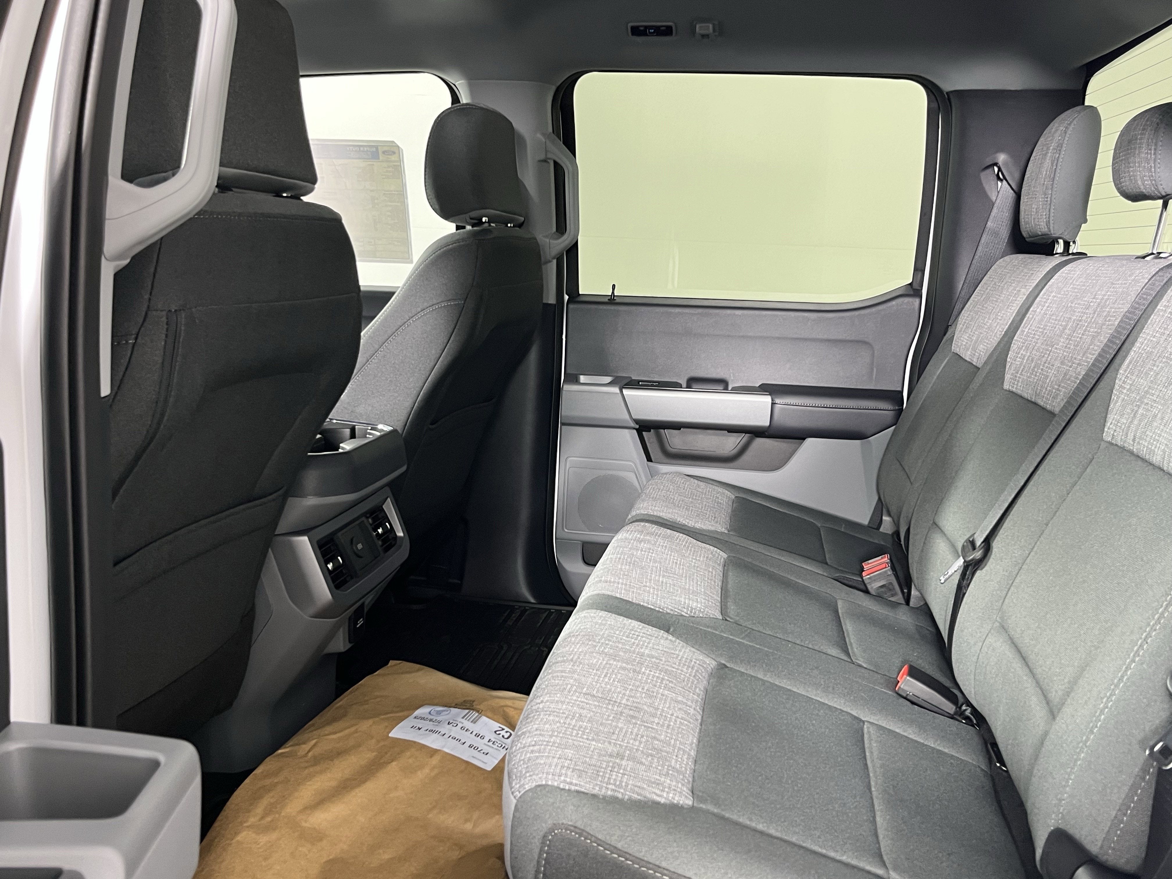 2026 Ford Super Duty F-350 SRW XLT 4WD Crew Cab 179 WB 60 CA
