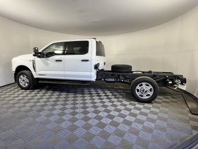 2026 Ford Super Duty F-350 SRW XLT 4WD Crew Cab 179 WB 60 CA