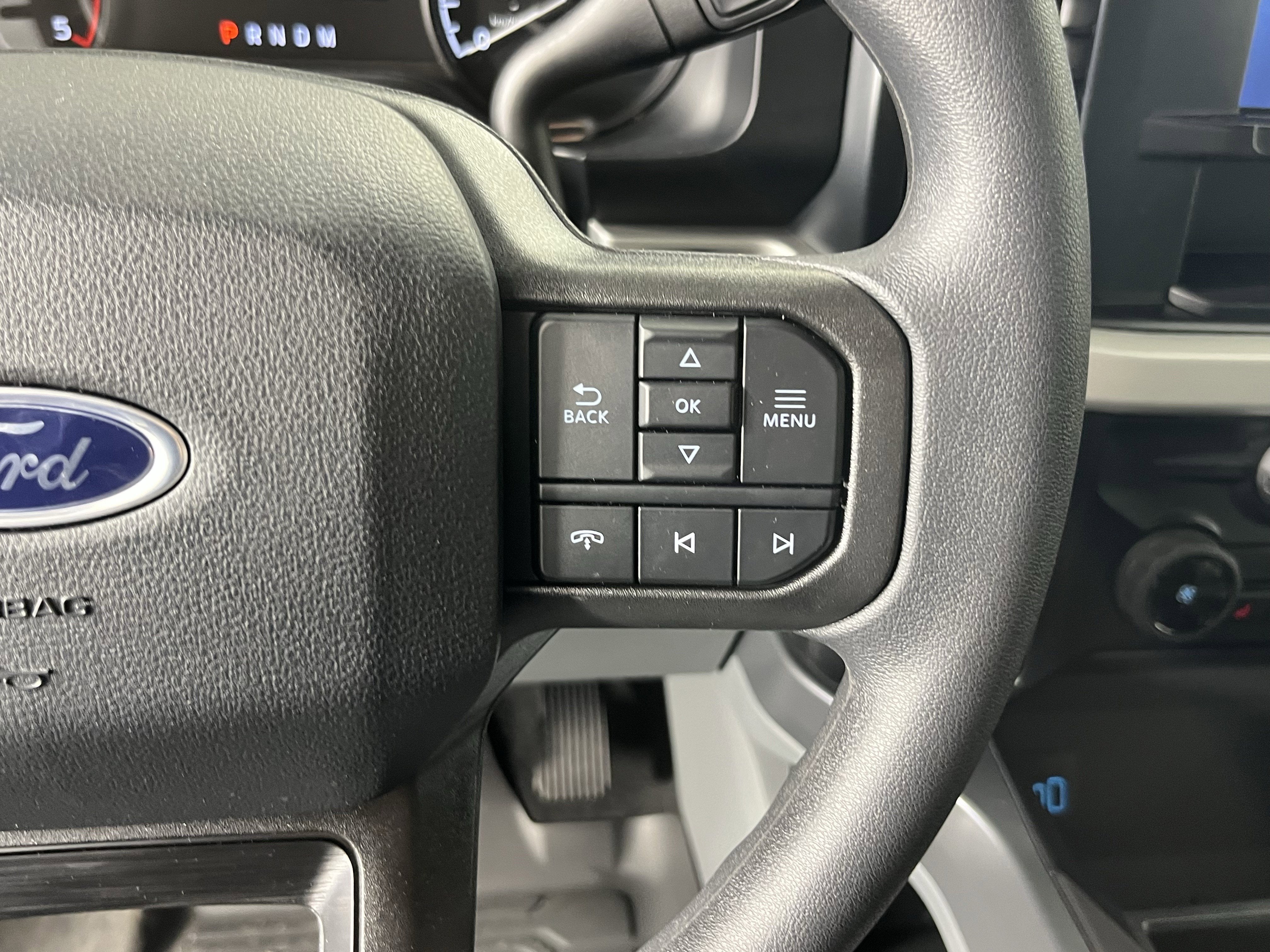 2026 Ford Super Duty F-350 SRW XLT 4WD Crew Cab 179 WB 60 CA