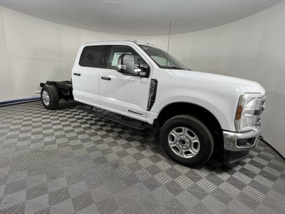 2026 Ford Super Duty F-350 SRW XLT 4WD Crew Cab 179 WB 60 CA