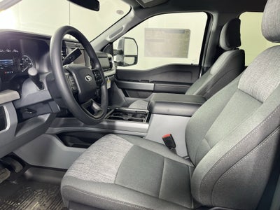 2026 Ford Super Duty F-350 SRW XLT 4WD Crew Cab 179 WB 60 CA