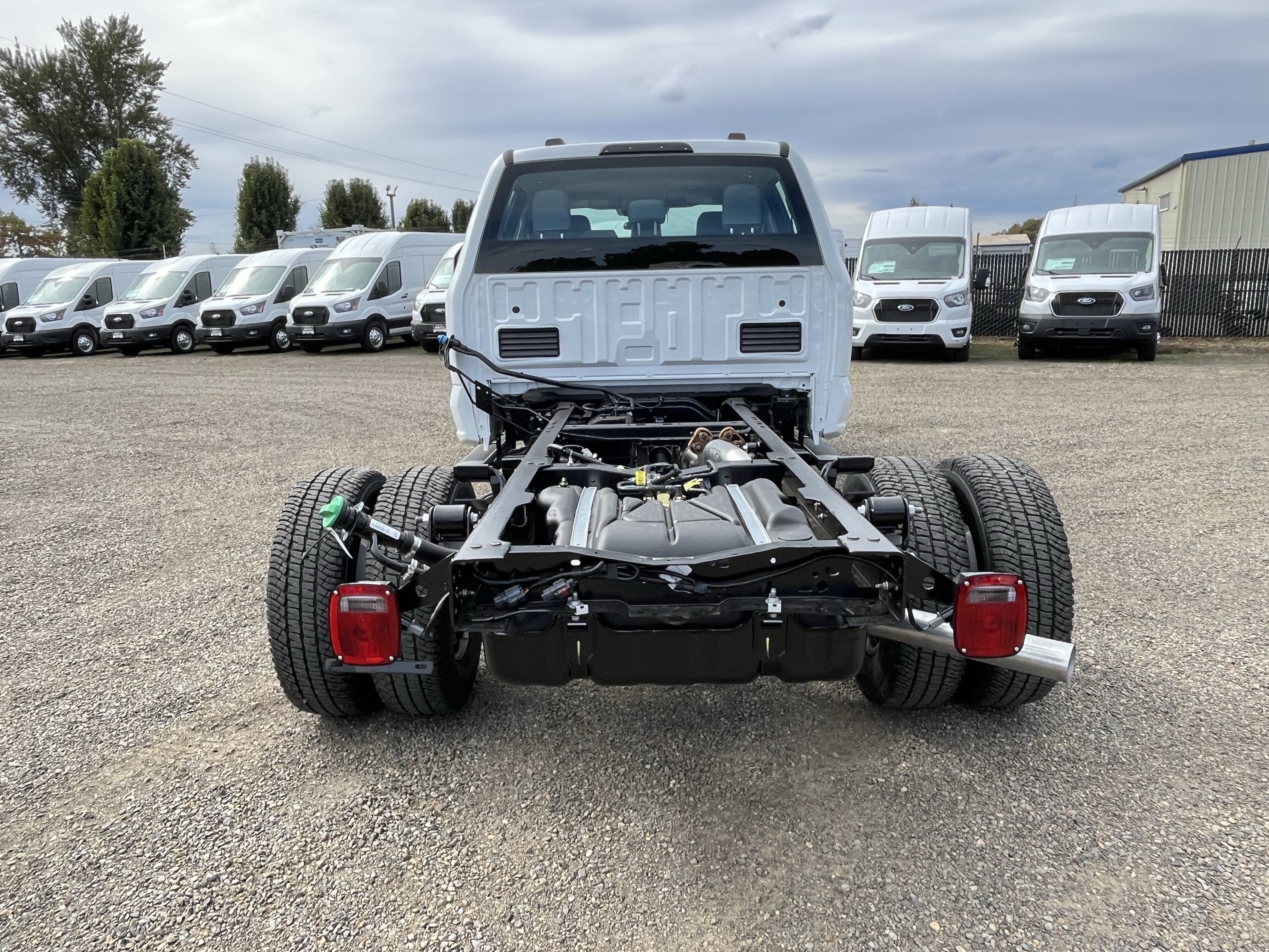 2026 Ford Super Duty F-350 DRW XL 4WD Crew Cab 179 WB 60 CA