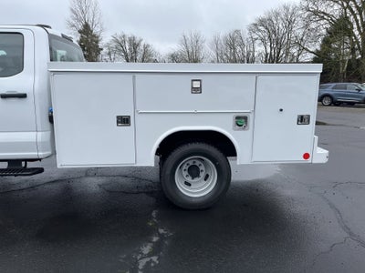 2026 Ford Super Duty F-350 DRW XL 4WD Crew Cab 179 WB 60 CA