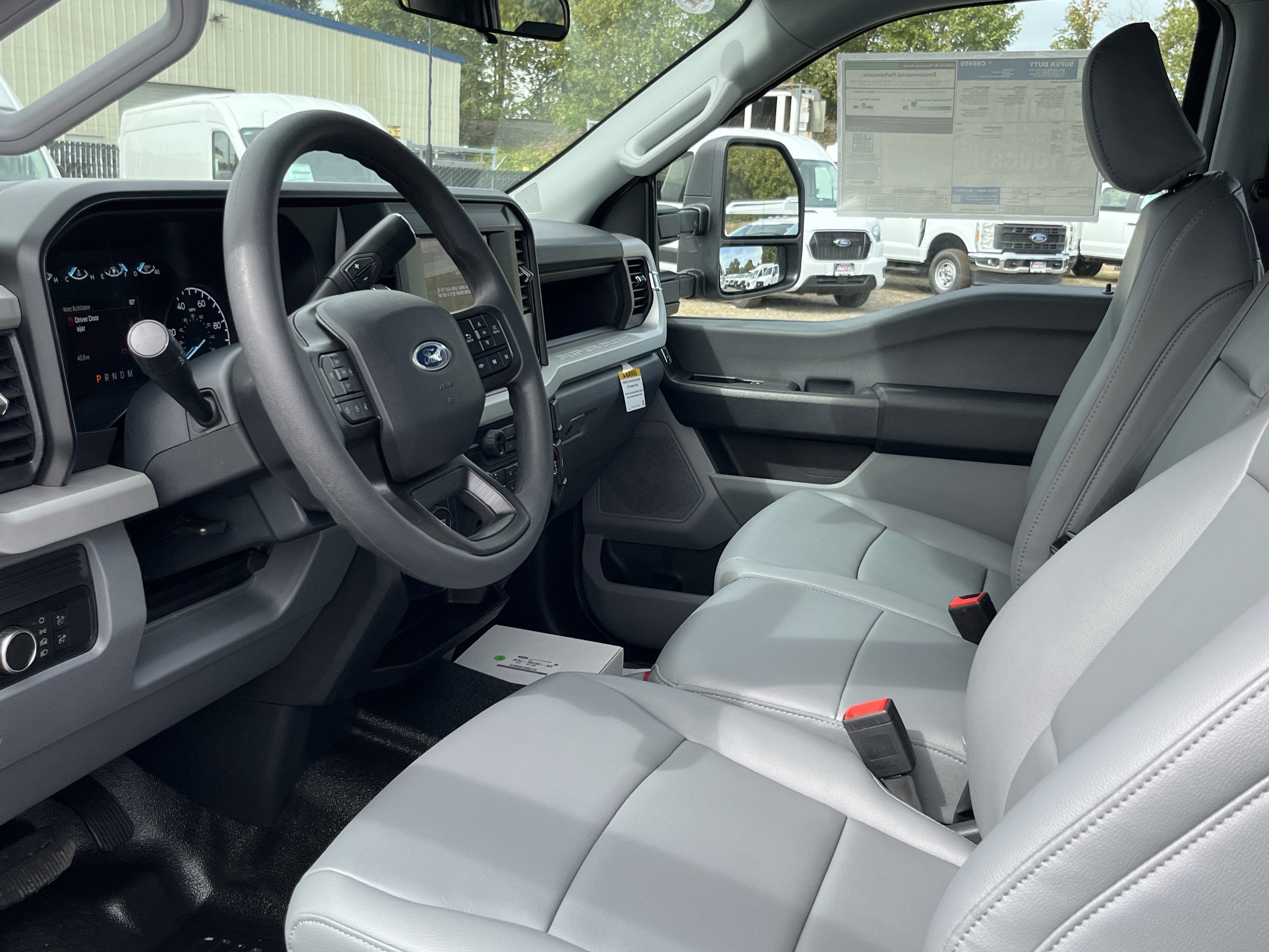 2026 Ford Super Duty F-350 DRW XL 4WD Crew Cab 179 WB 60 CA
