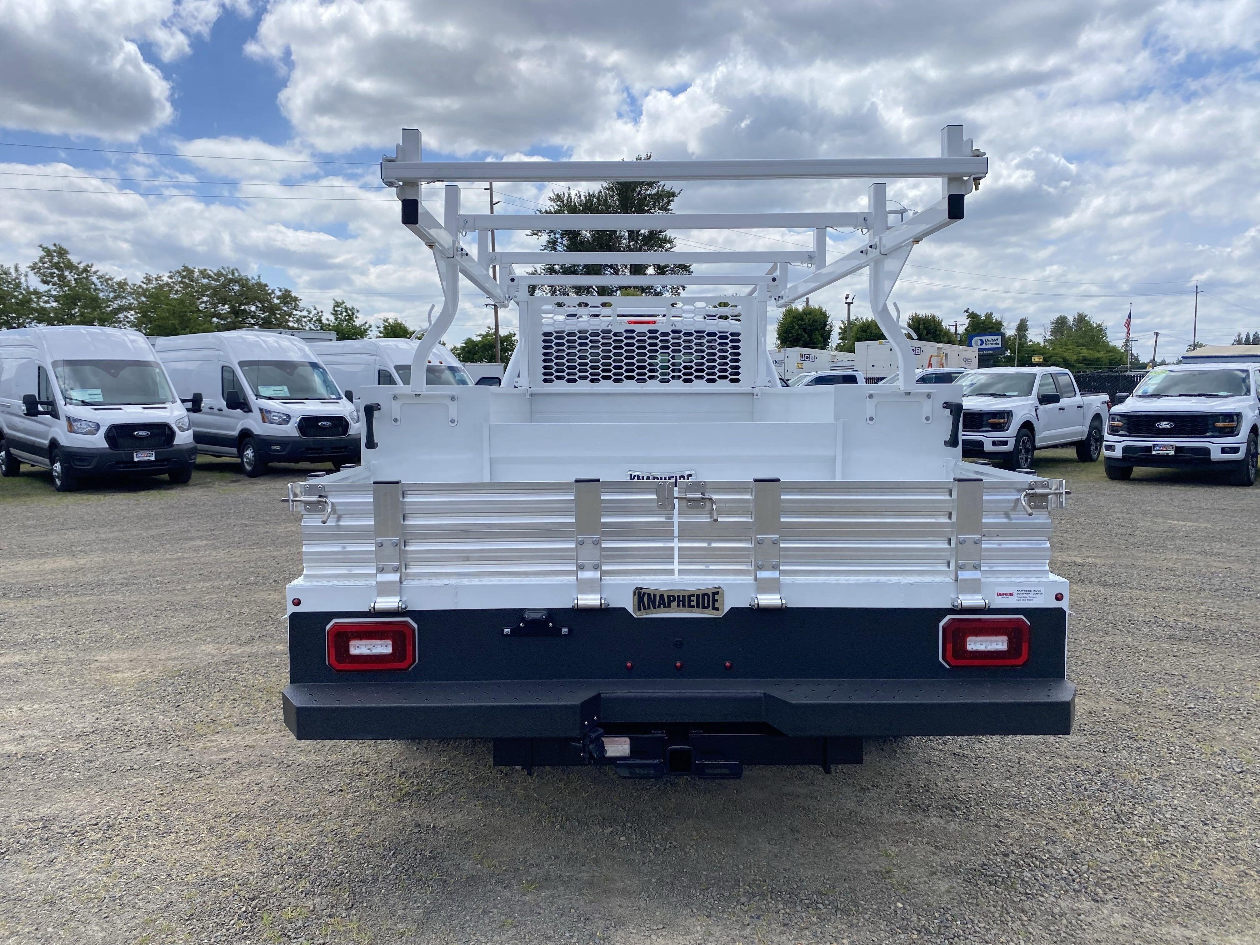 2025 Ford Super Duty F-350 DRW XL 4WD Crew Cab 179 WB 60 CA