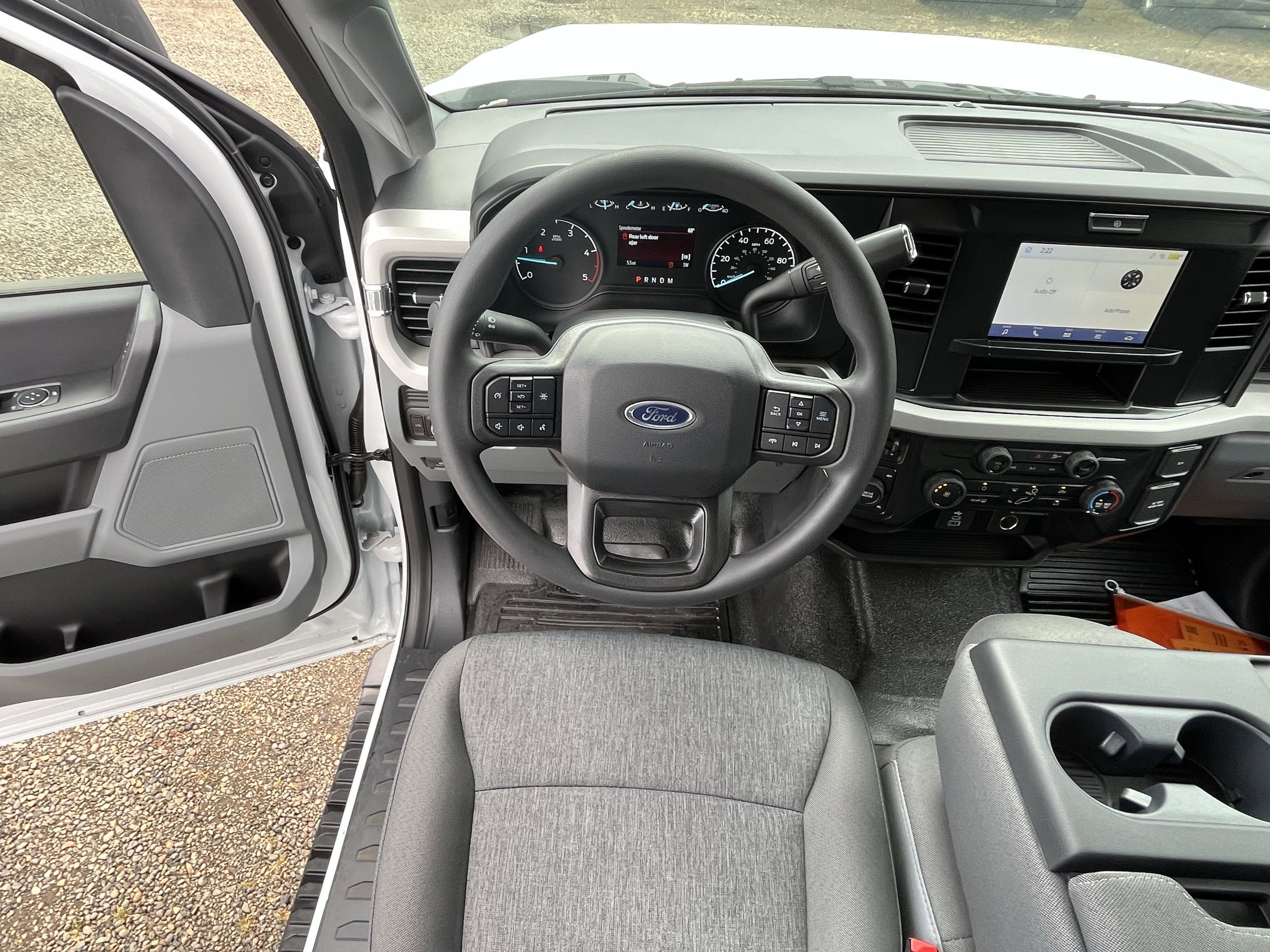 2026 Ford Super Duty F-350 DRW XL 4WD Crew Cab 179 WB 60 CA