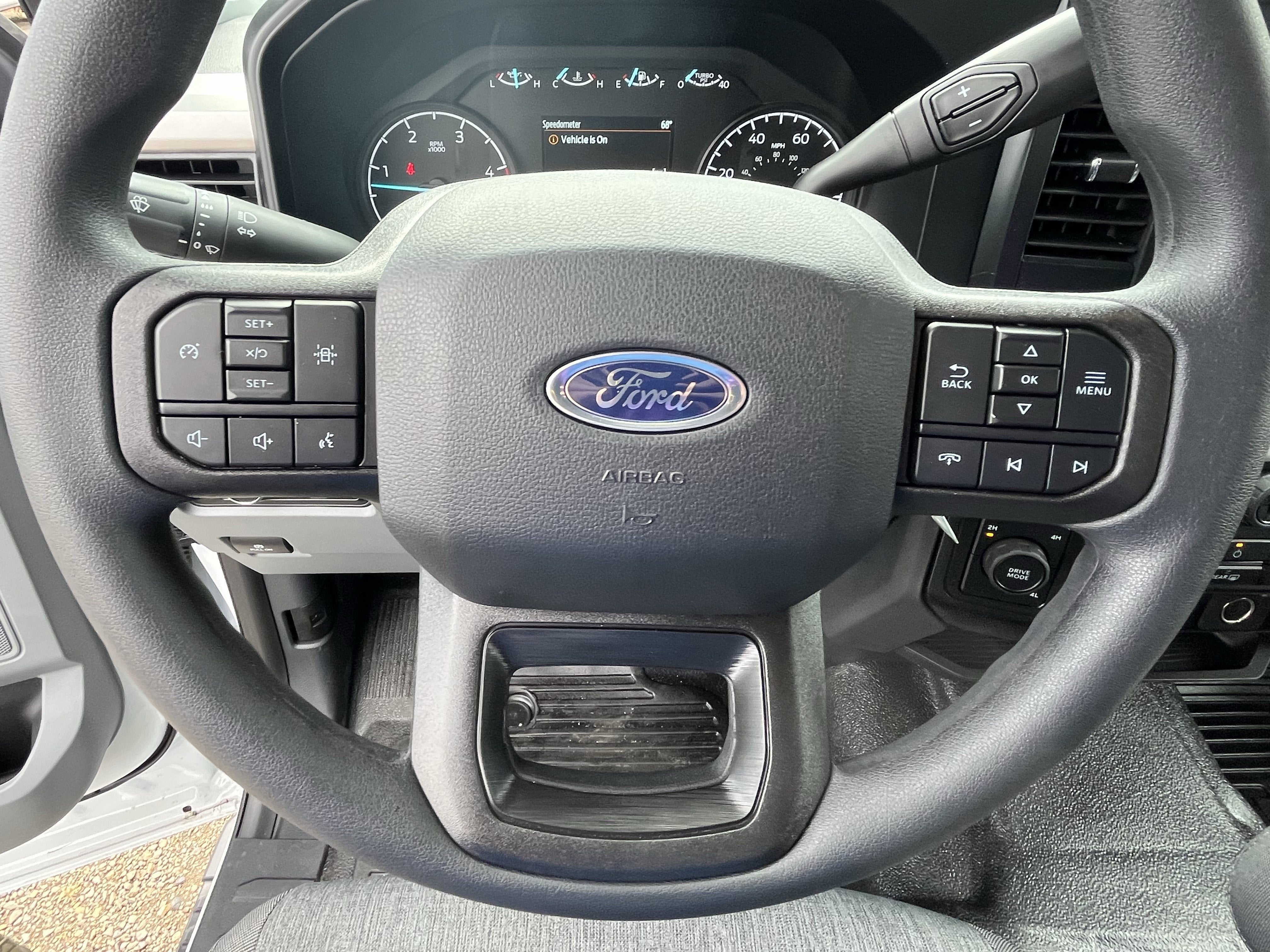 2026 Ford Super Duty F-350 DRW XL 4WD Crew Cab 179 WB 60 CA