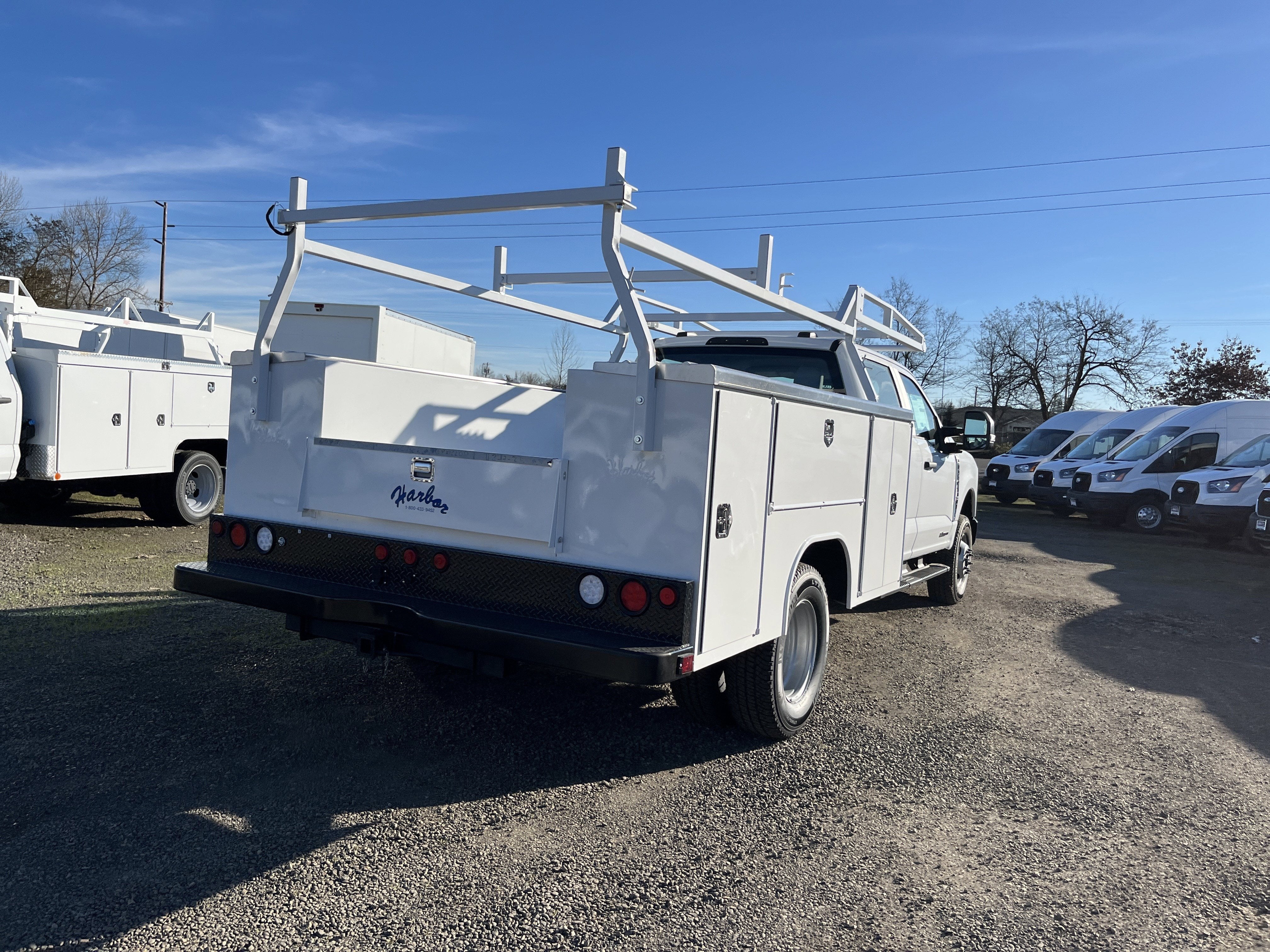 2026 Ford Super Duty F-350 DRW XL 4WD Crew Cab 179 WB 60 CA