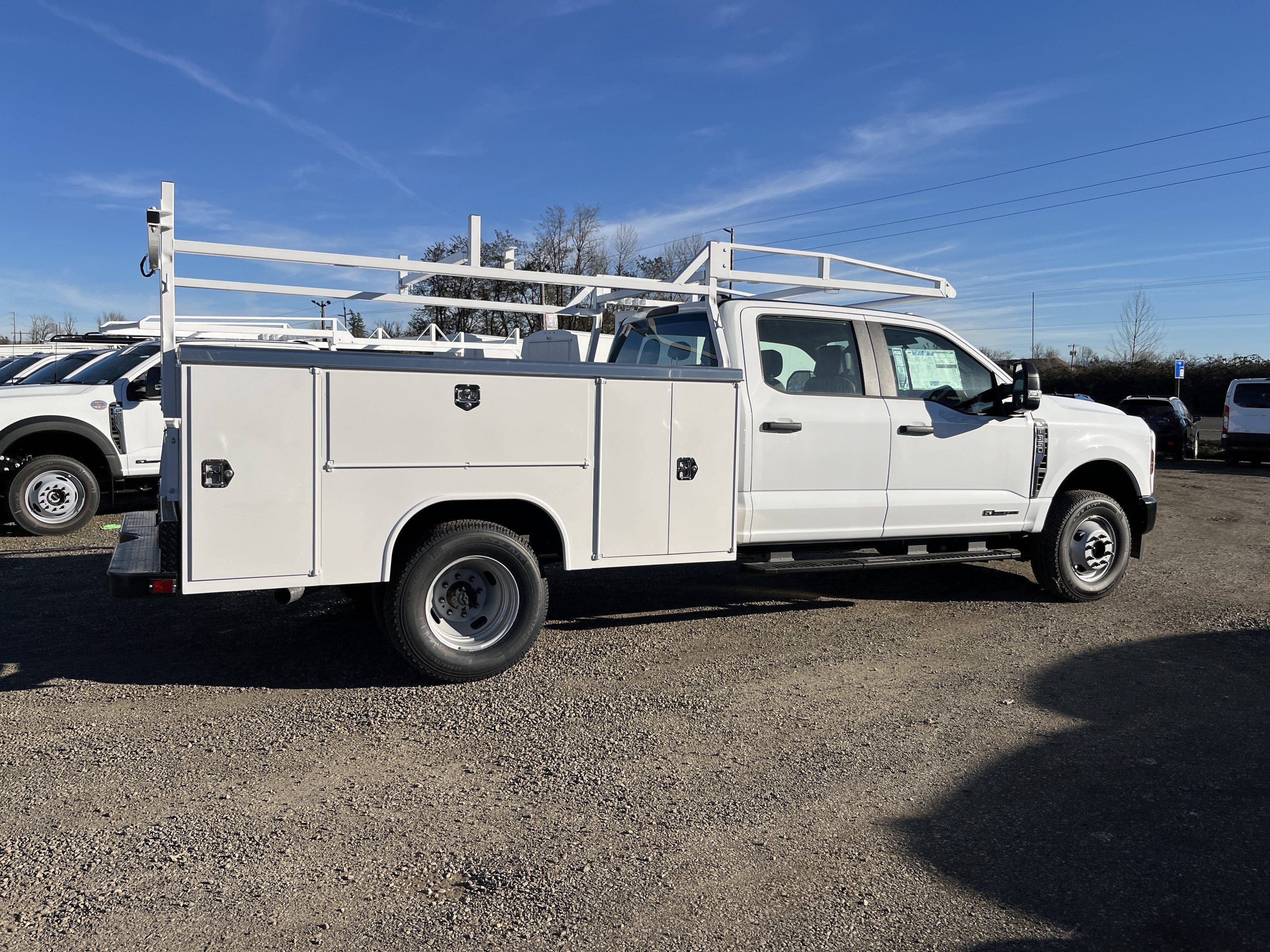 2026 Ford Super Duty F-350 DRW XL 4WD Crew Cab 179 WB 60 CA