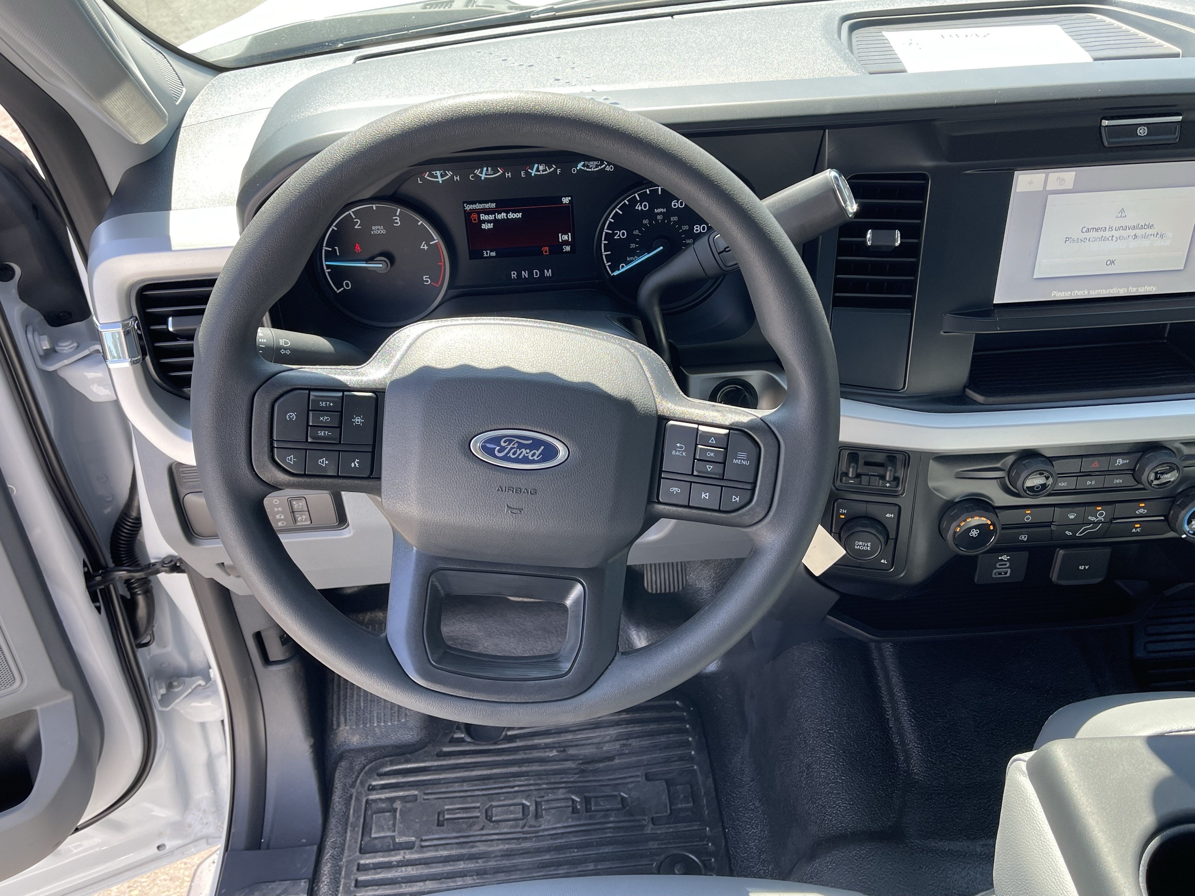 2026 Ford Super Duty F-350 DRW XL 4WD Crew Cab 179 WB 60 CA