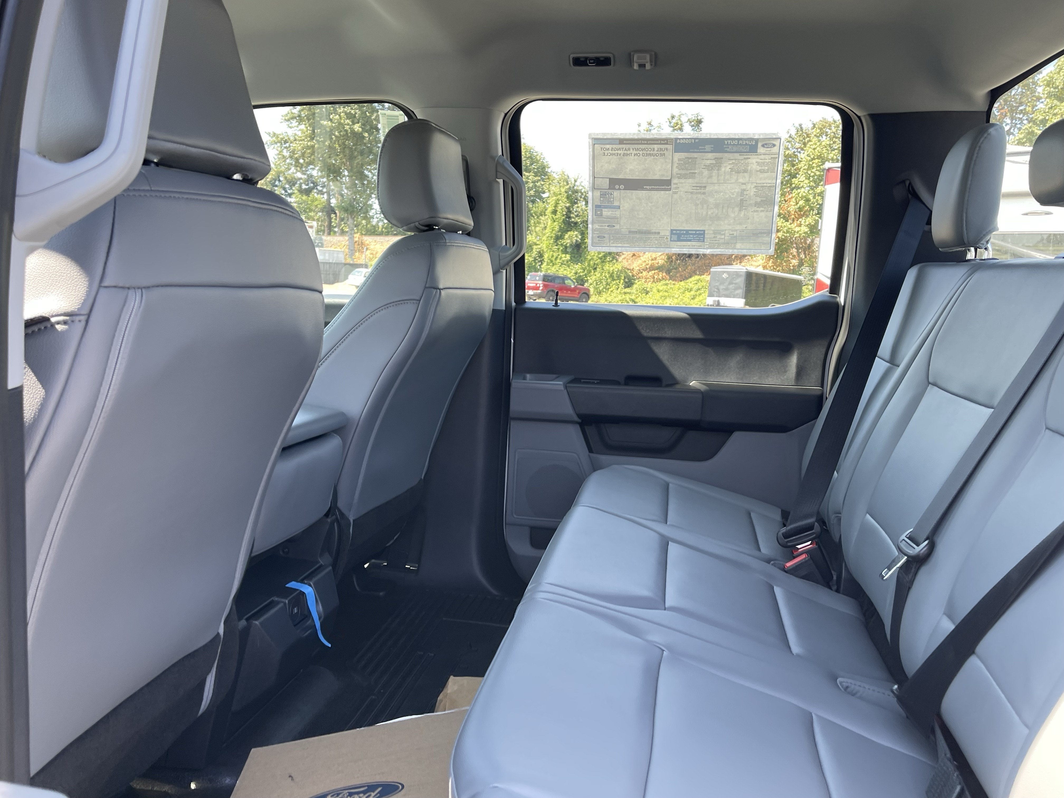 2026 Ford Super Duty F-350 DRW XL 4WD Crew Cab 179 WB 60 CA
