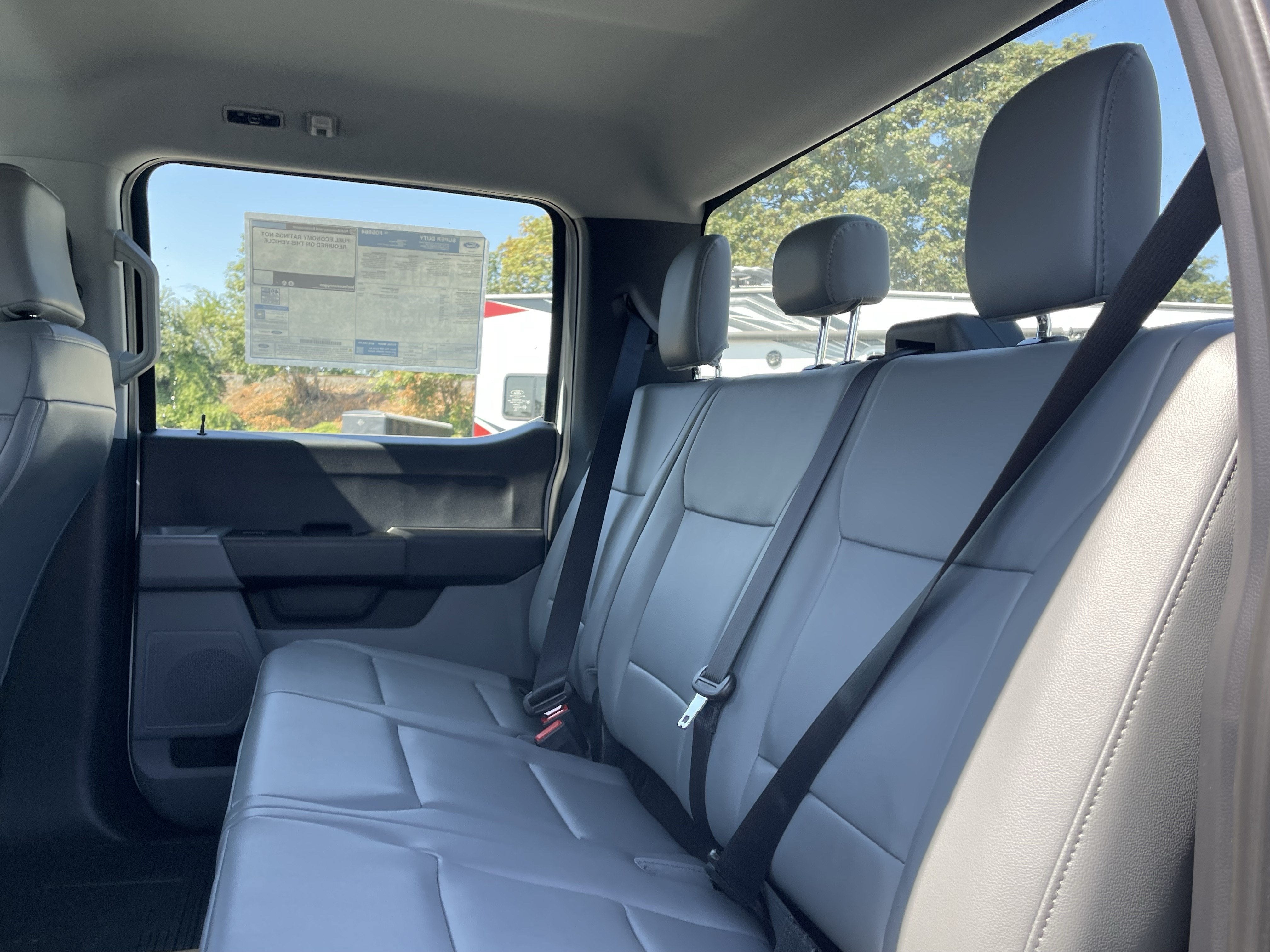2026 Ford Super Duty F-350 DRW XL 4WD Crew Cab 179 WB 60 CA