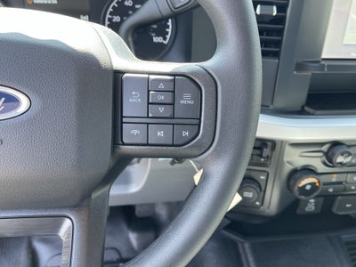 2026 Ford Super Duty F-350 DRW XL 4WD Crew Cab 179 WB 60 CA