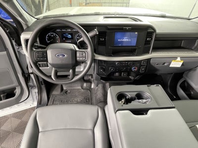 2026 Ford Super Duty F-350 DRW XL 4WD Crew Cab 179 WB 60 CA