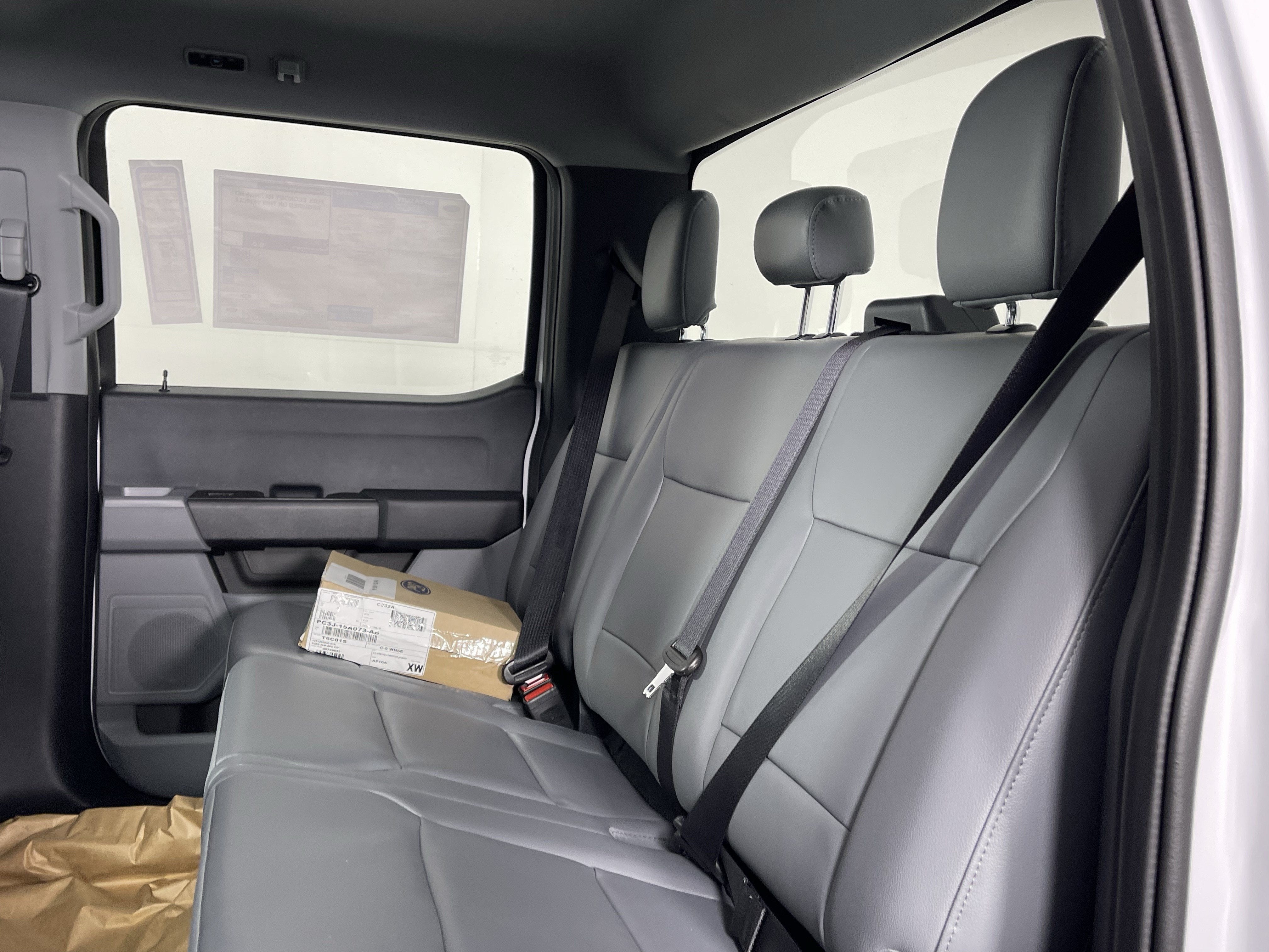 2026 Ford Super Duty F-350 DRW XL 4WD Crew Cab 179 WB 60 CA