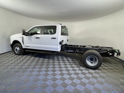 2026 Ford Super Duty F-350 DRW XL 4WD Crew Cab 179 WB 60 CA