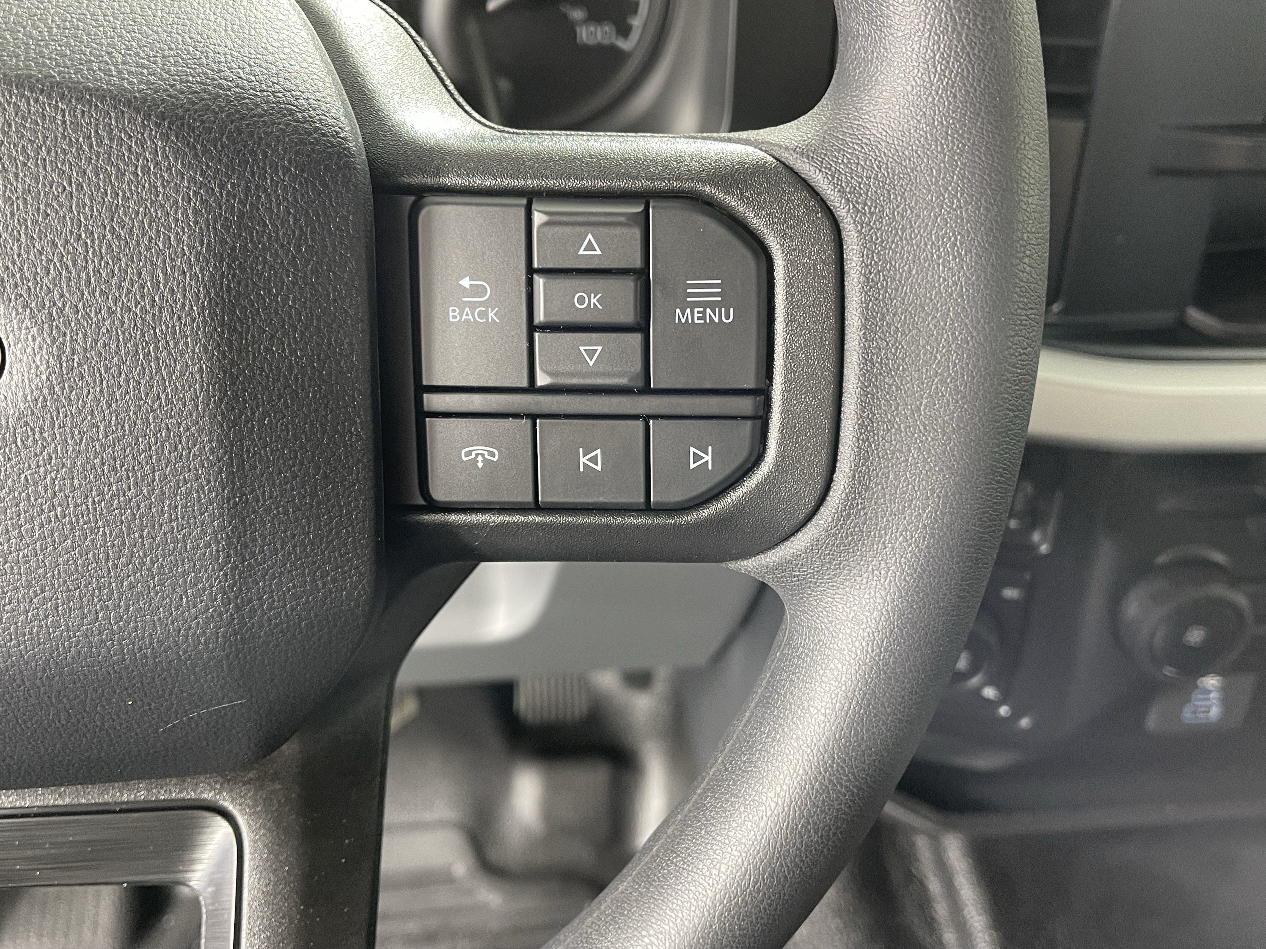 2026 Ford Super Duty F-350 DRW XL 4WD Crew Cab 179 WB 60 CA