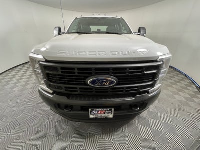 2026 Ford Super Duty F-350 DRW XL 4WD Crew Cab 179 WB 60 CA