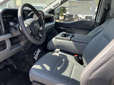 2025 Ford Super Duty F-350 DRW XL