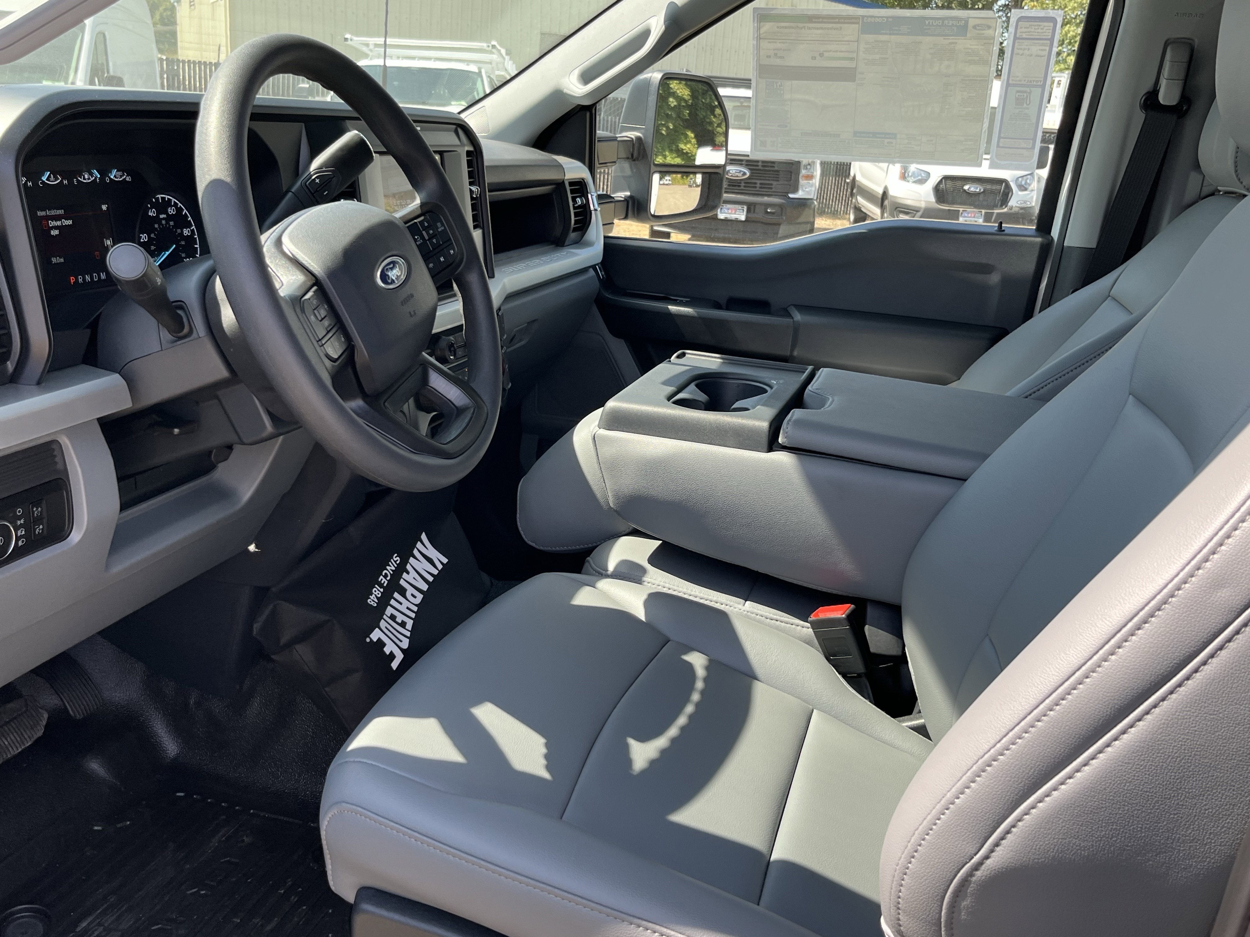 2025 Ford Super Duty F-350 DRW XL