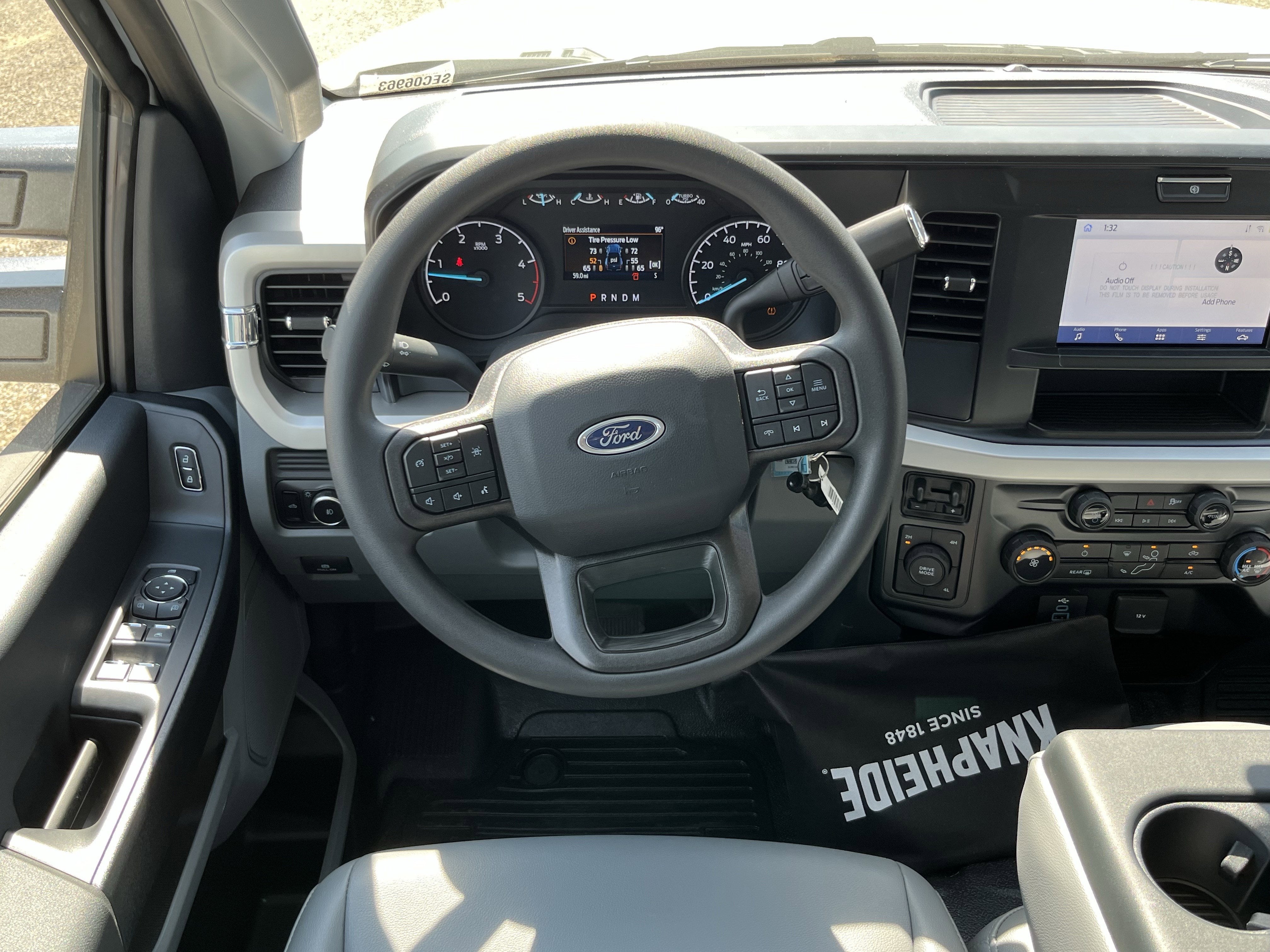 2025 Ford Super Duty F-350 DRW XL