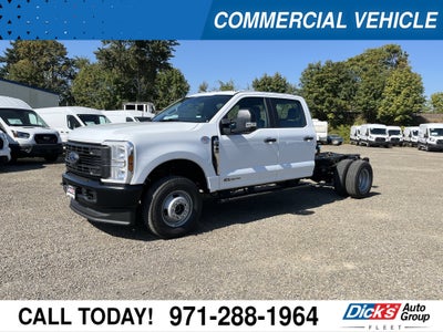 2026 Ford Super Duty F-350 DRW XL 4WD Crew Cab 179 WB 60 CA