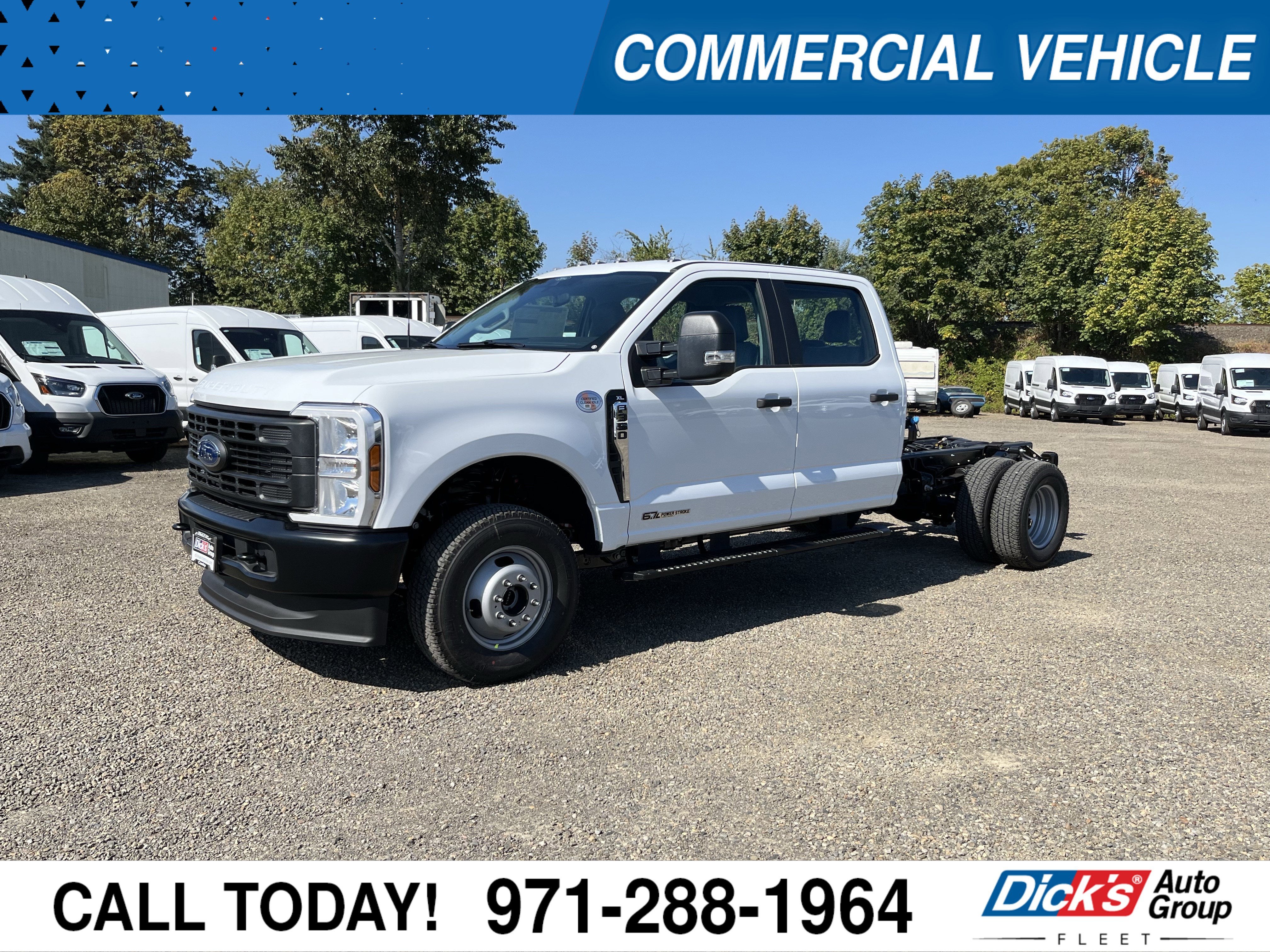 2026 Ford Super Duty F-350 DRW XL 4WD Crew Cab 179 WB 60 CA