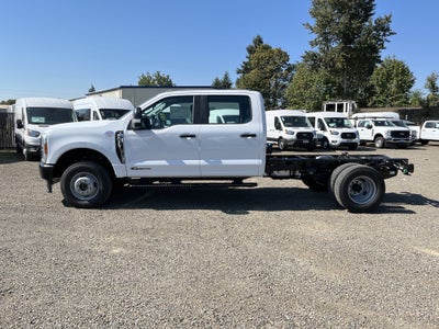 2026 Ford Super Duty F-350 DRW XL 4WD Crew Cab 179 WB 60 CA