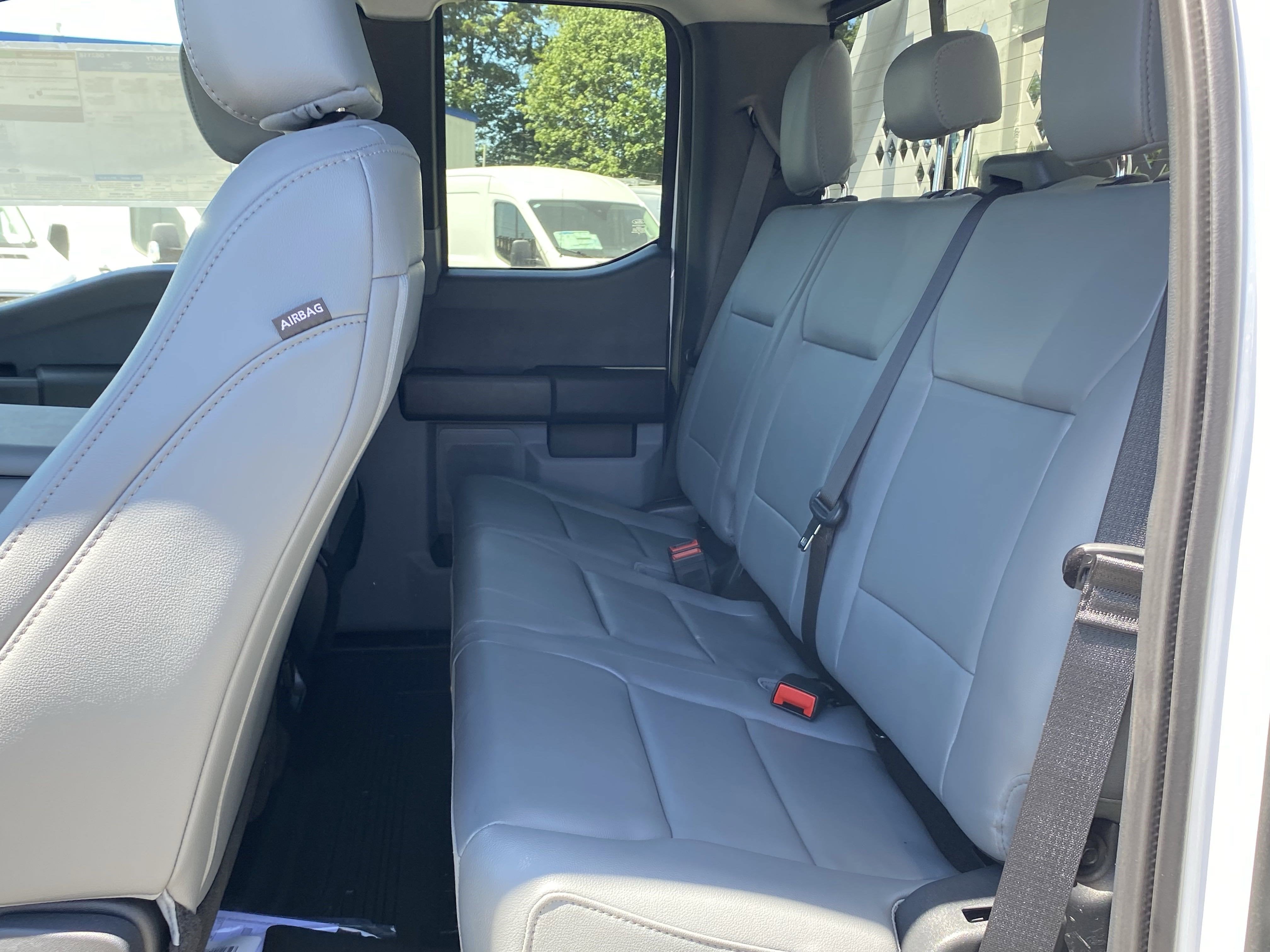 2025 Ford Super Duty F-350 DRW XL 4WD SuperCab 168 WB 60 CA