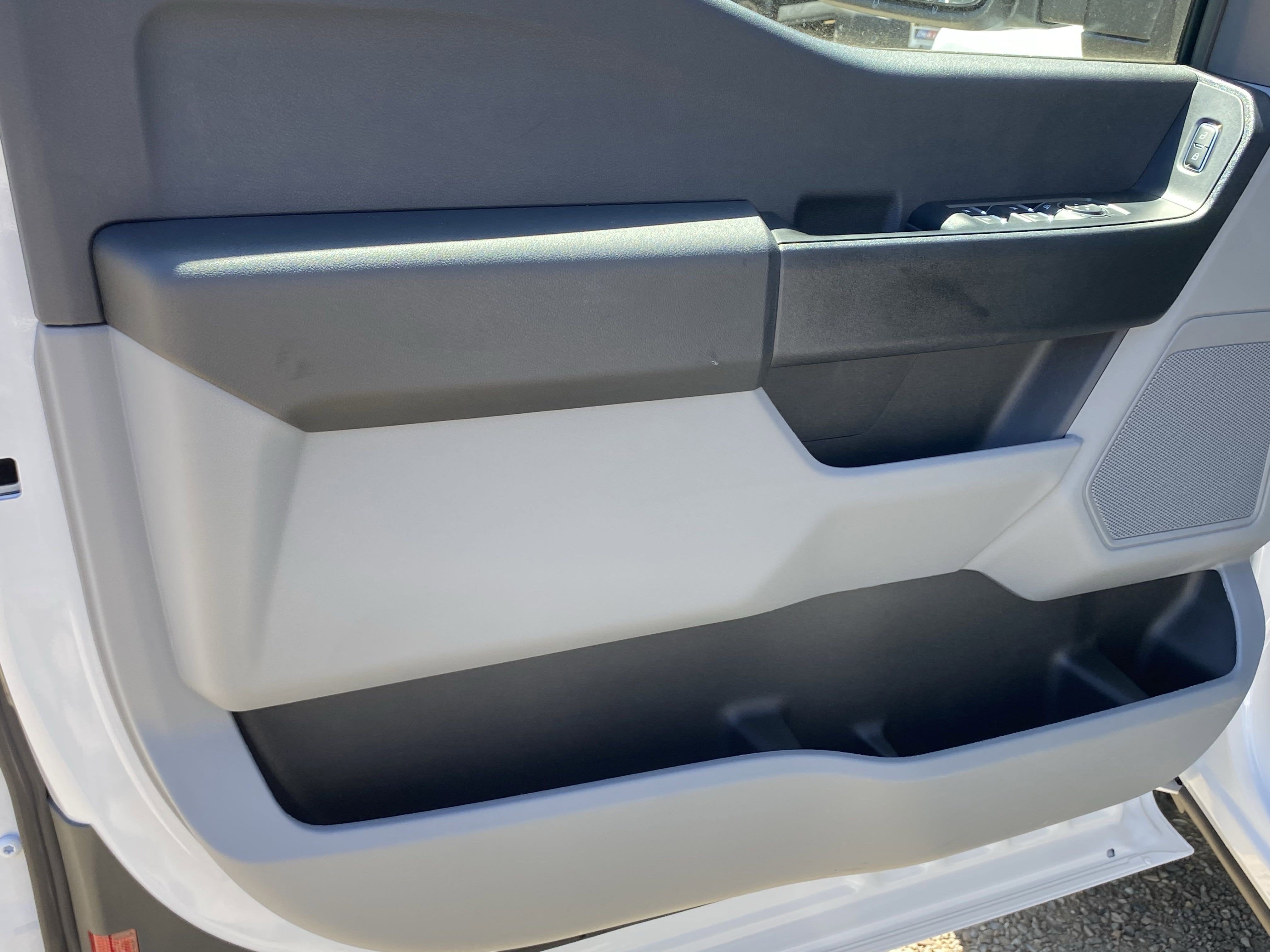 2025 Ford Super Duty F-350 DRW XL 4WD SuperCab 168 WB 60 CA