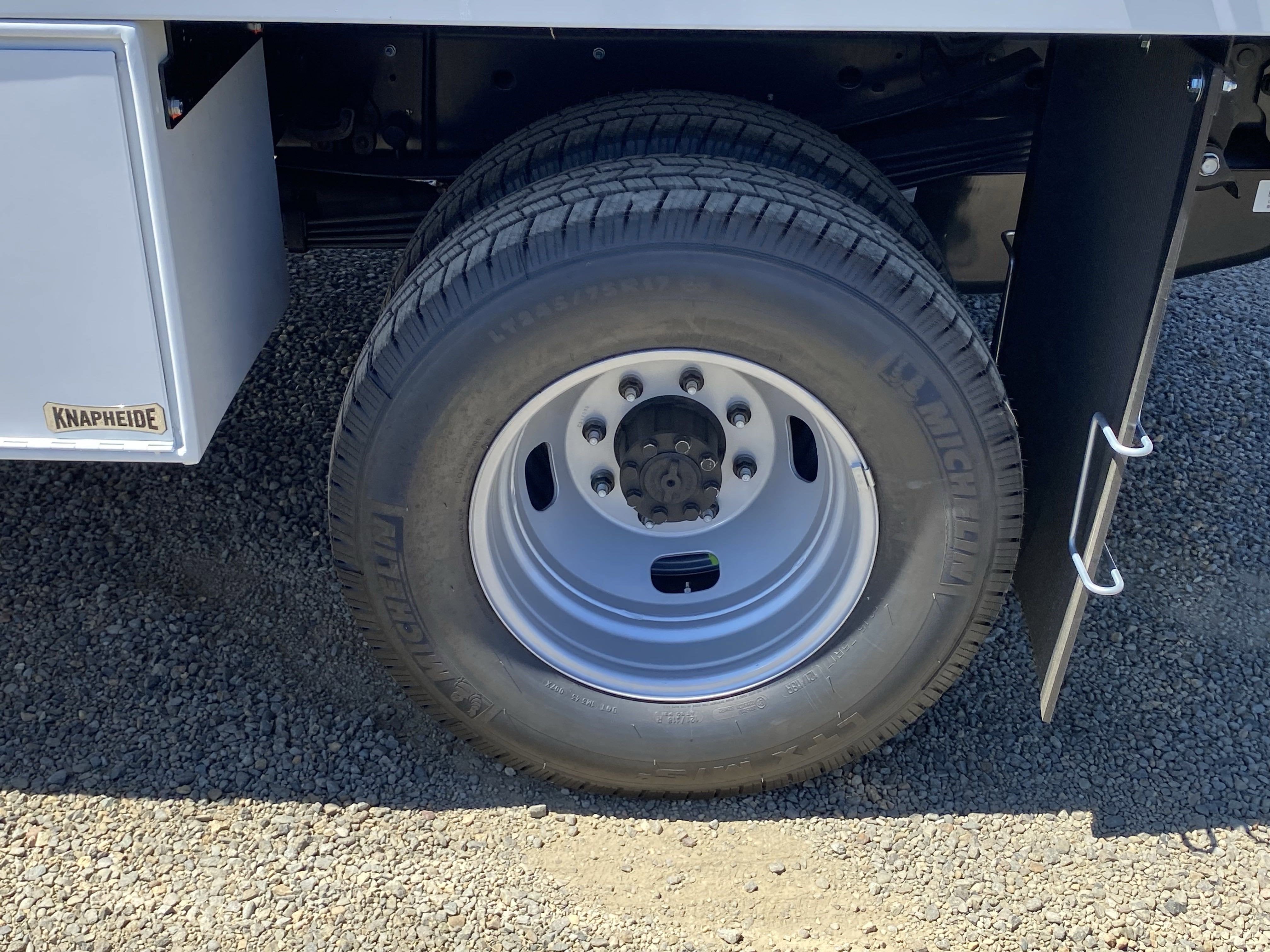 2025 Ford Super Duty F-350 DRW XL 4WD SuperCab 168 WB 60 CA