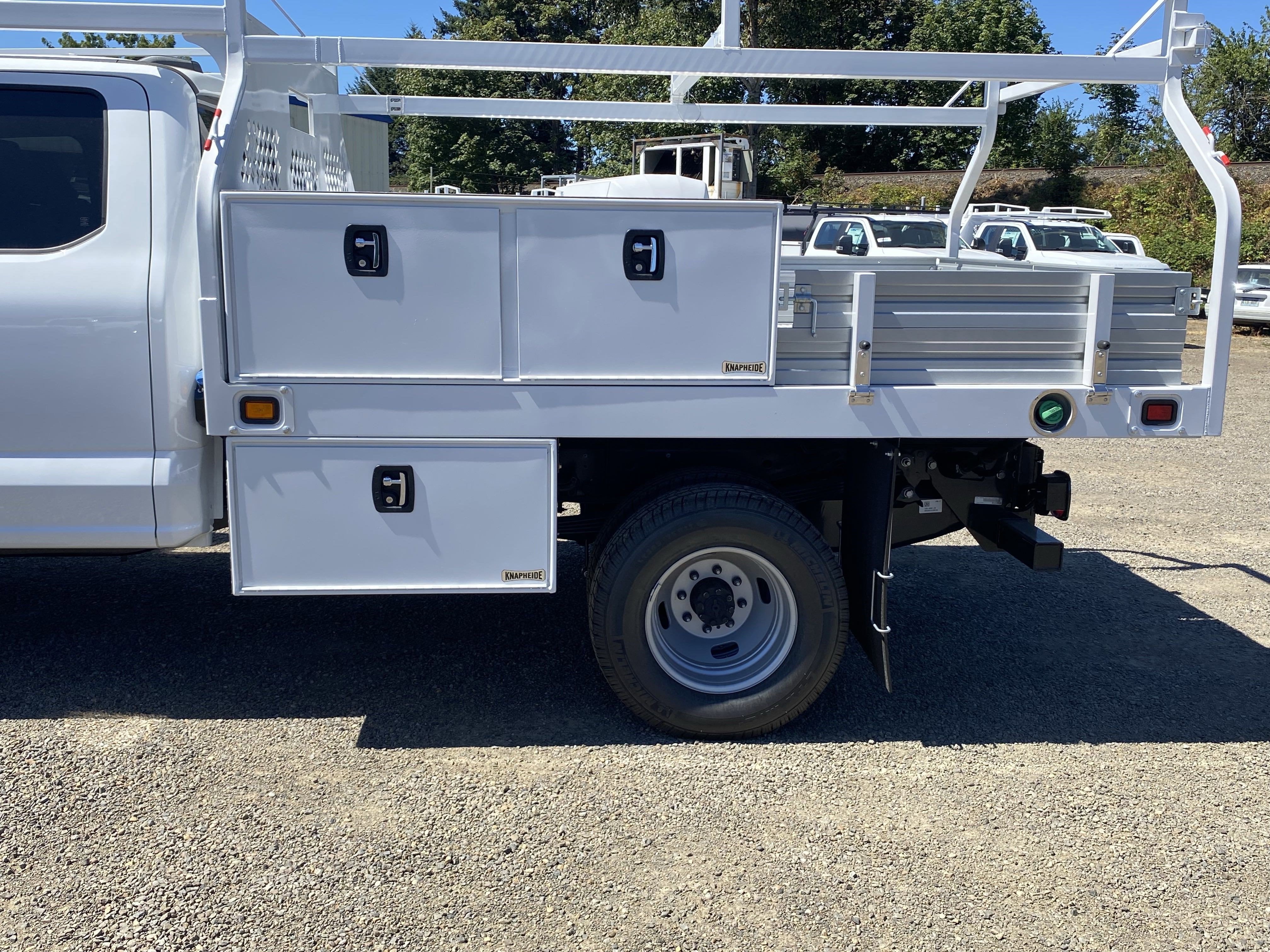 2025 Ford Super Duty F-350 DRW XL 4WD SuperCab 168 WB 60 CA