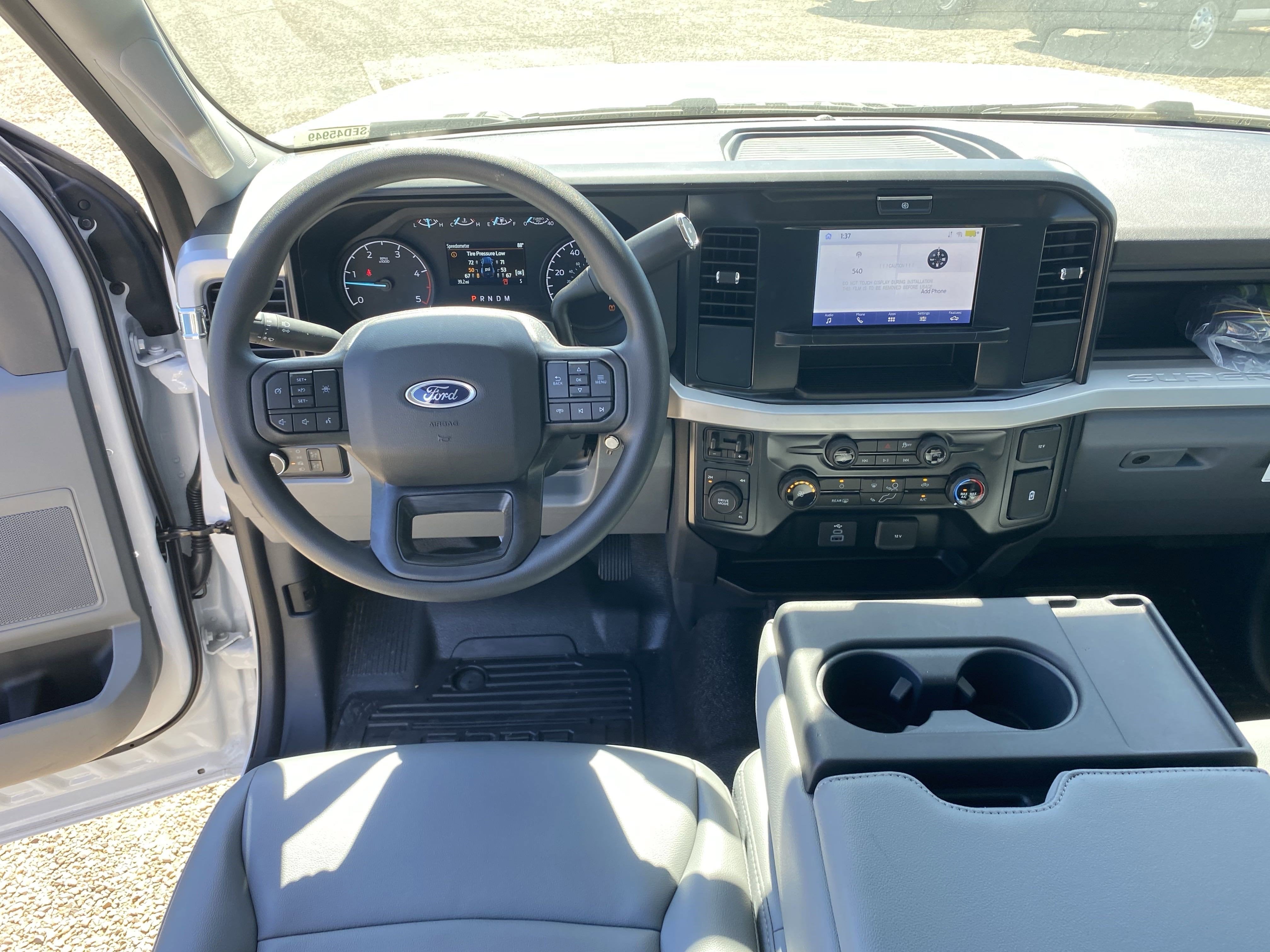 2025 Ford Super Duty F-350 DRW XL 4WD SuperCab 168 WB 60 CA