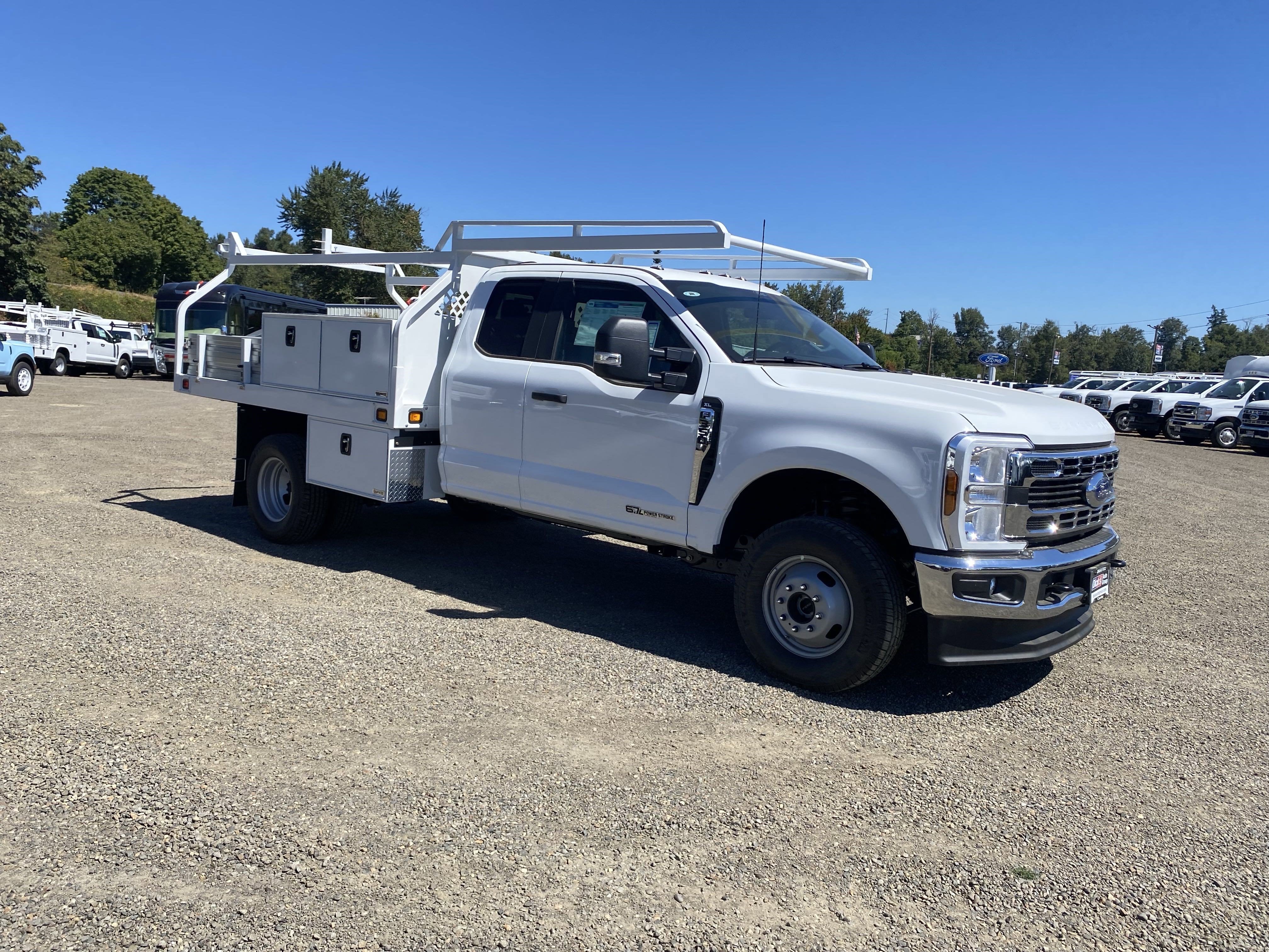 2025 Ford Super Duty F-350 DRW XL 4WD SuperCab 168 WB 60 CA