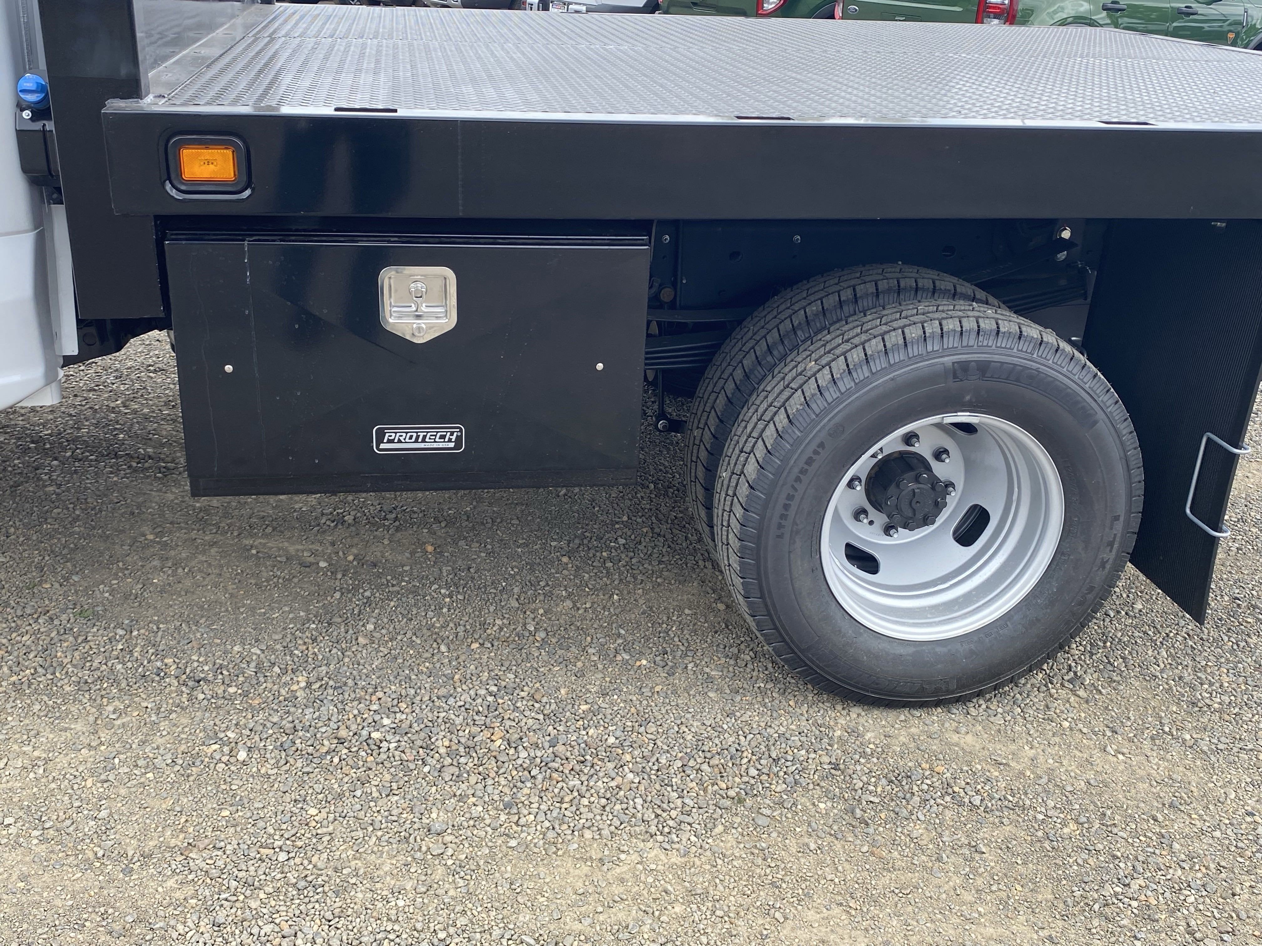 2025 Ford Super Duty F-350 DRW XL 4WD SuperCab 168 WB 60 CA