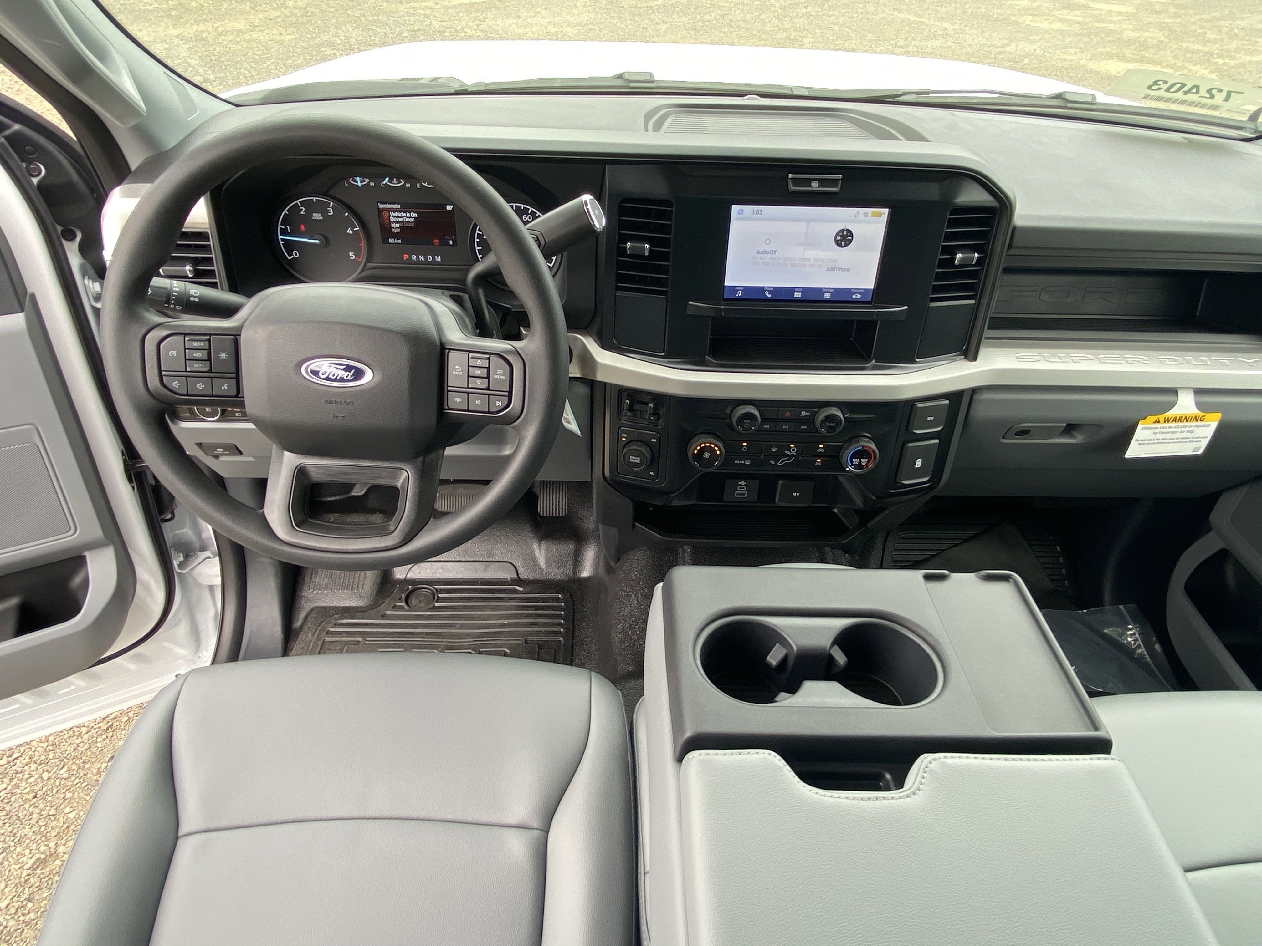 2025 Ford Super Duty F-350 DRW XL 4WD SuperCab 168 WB 60 CA