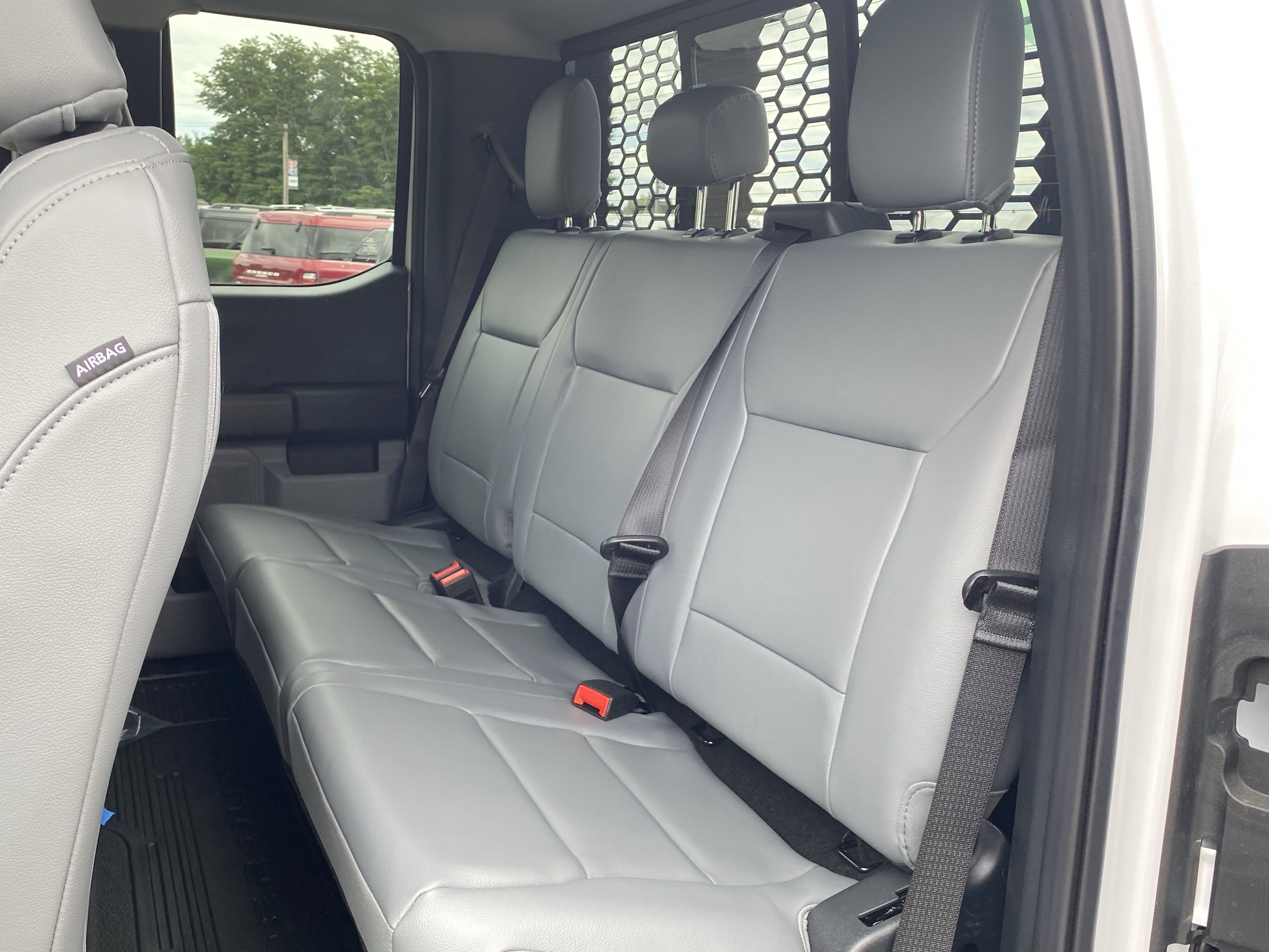 2025 Ford Super Duty F-350 DRW XL 4WD SuperCab 168 WB 60 CA