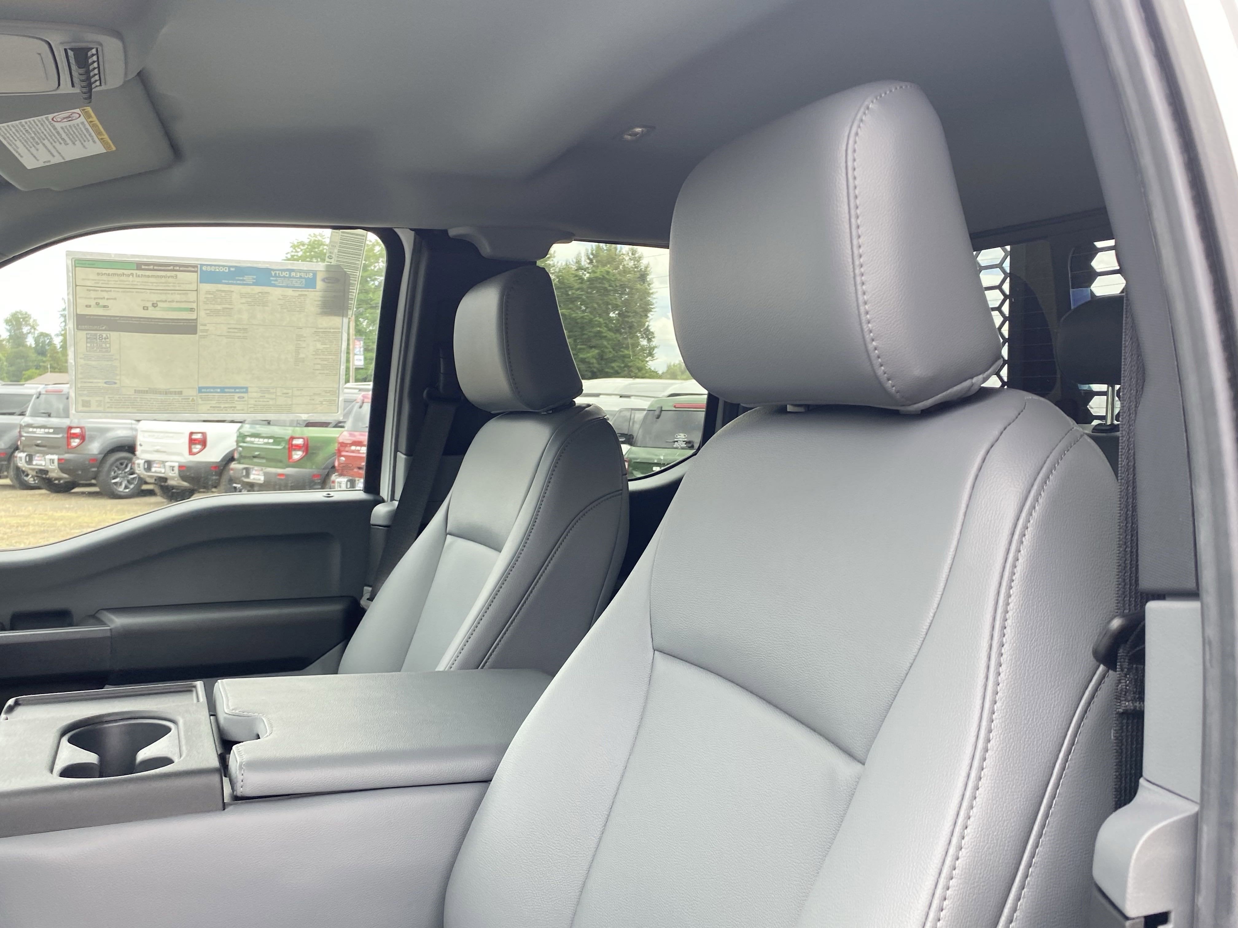 2025 Ford Super Duty F-350 DRW XL 4WD SuperCab 168 WB 60 CA