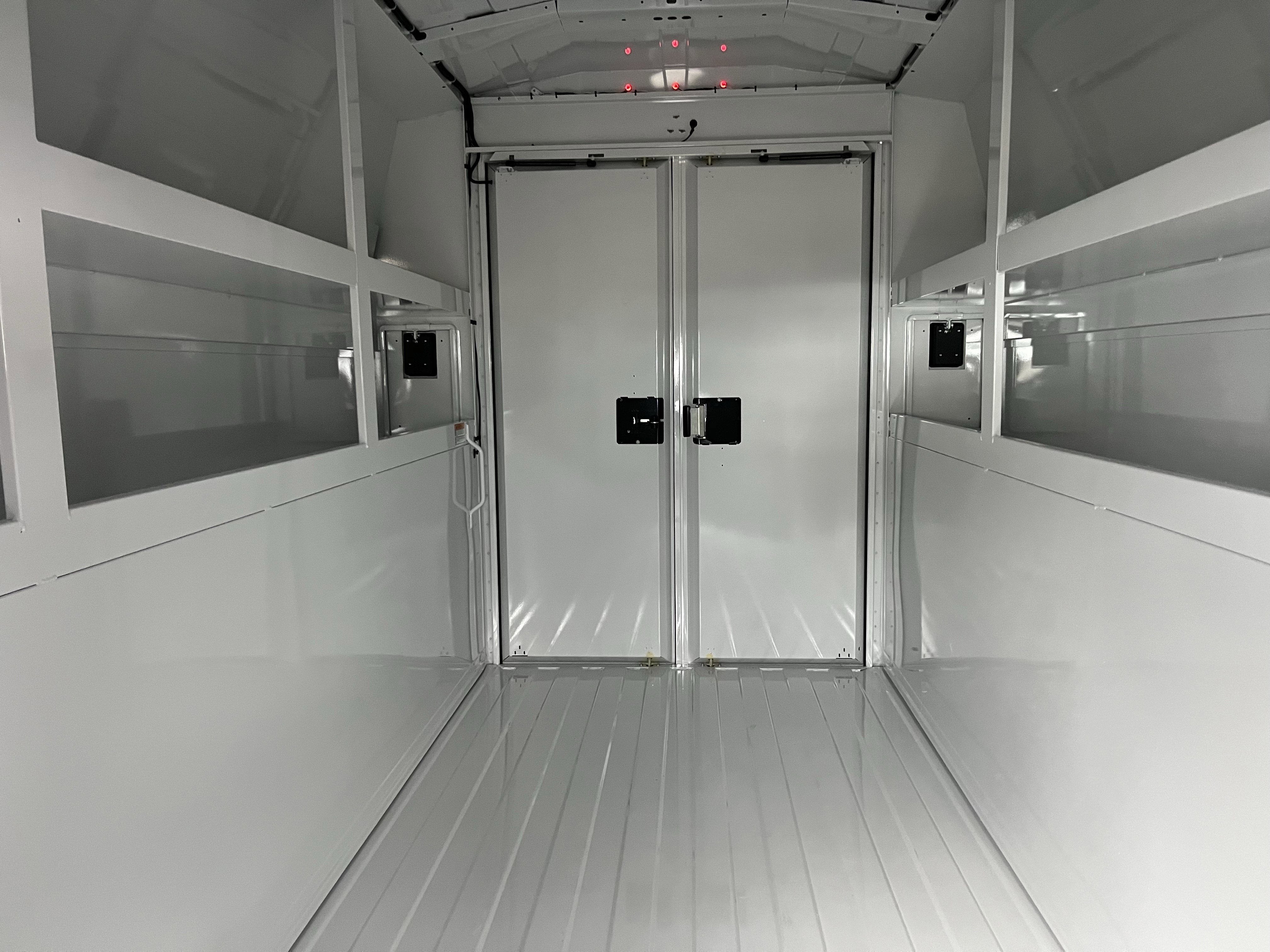 2026 Ford Transit Cutaway XL CUTAWAY T-350 AWD SRW 138 WB 9500 GVWR