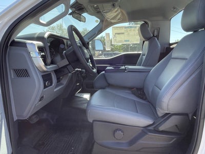 2026 Ford Super Duty F-550 DRW XL 2WD Reg Cab 169 WB 84 CA