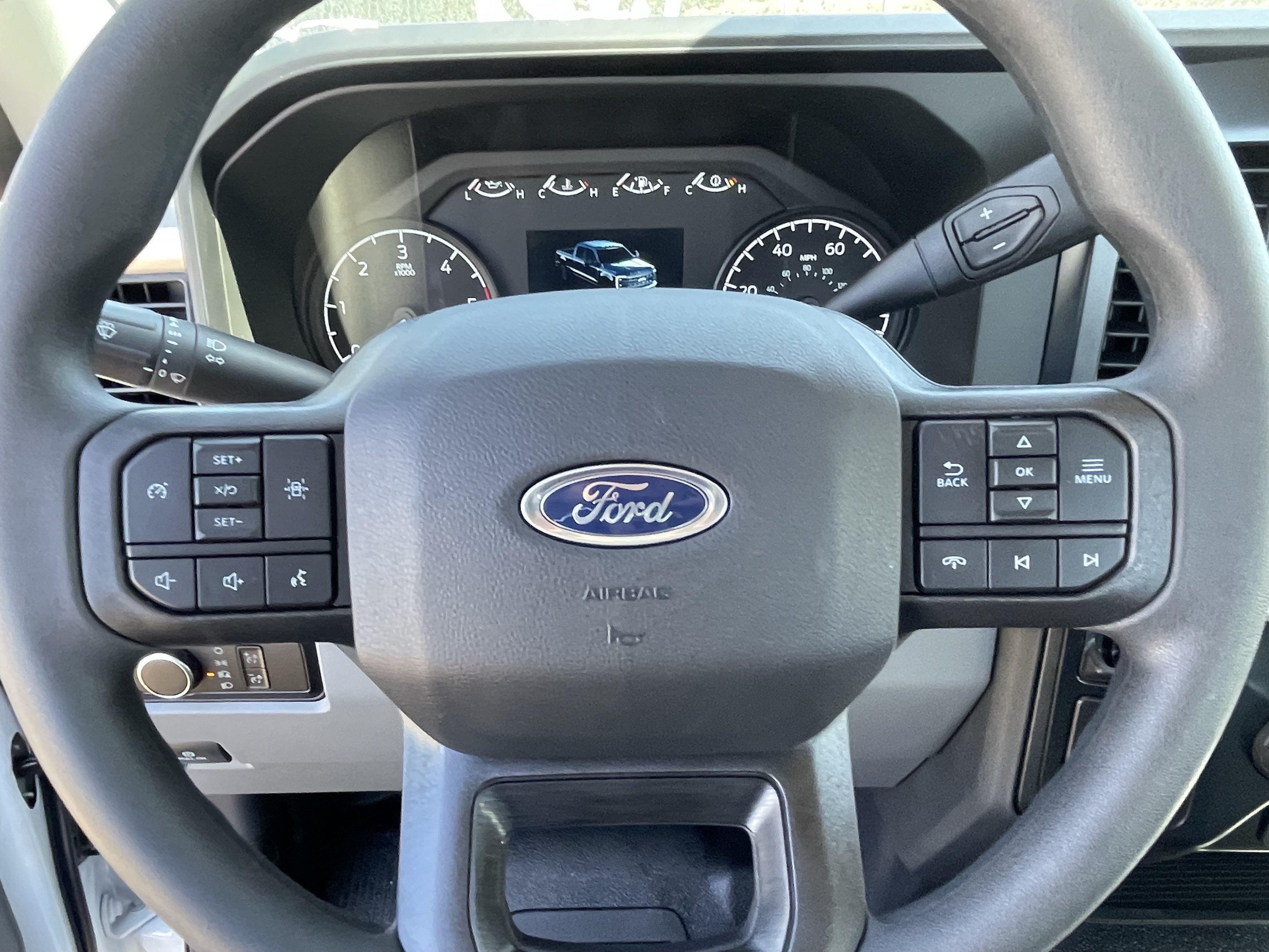 2026 Ford Super Duty F-550 DRW XL 2WD Reg Cab 169 WB 84 CA